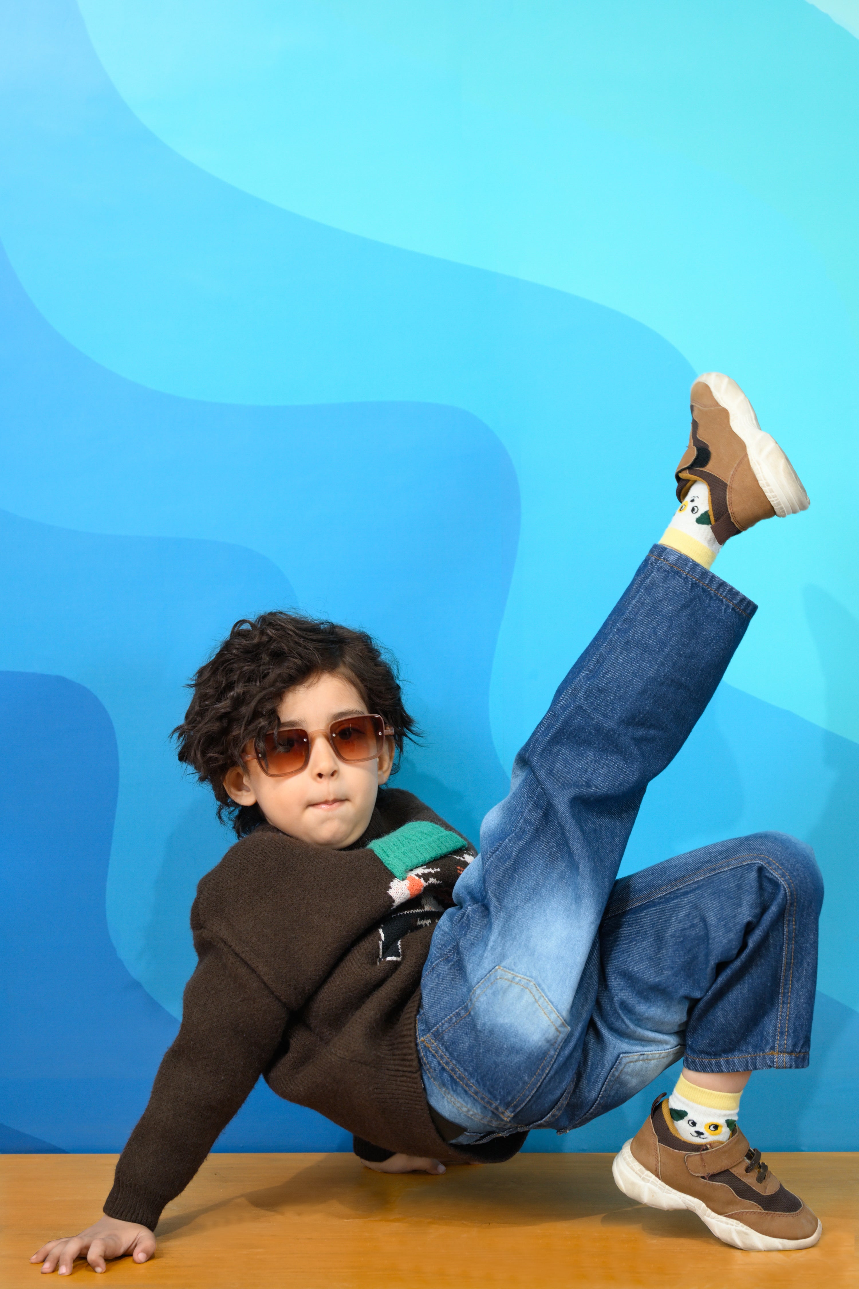 BOYS COFFEE SWEATER Reality