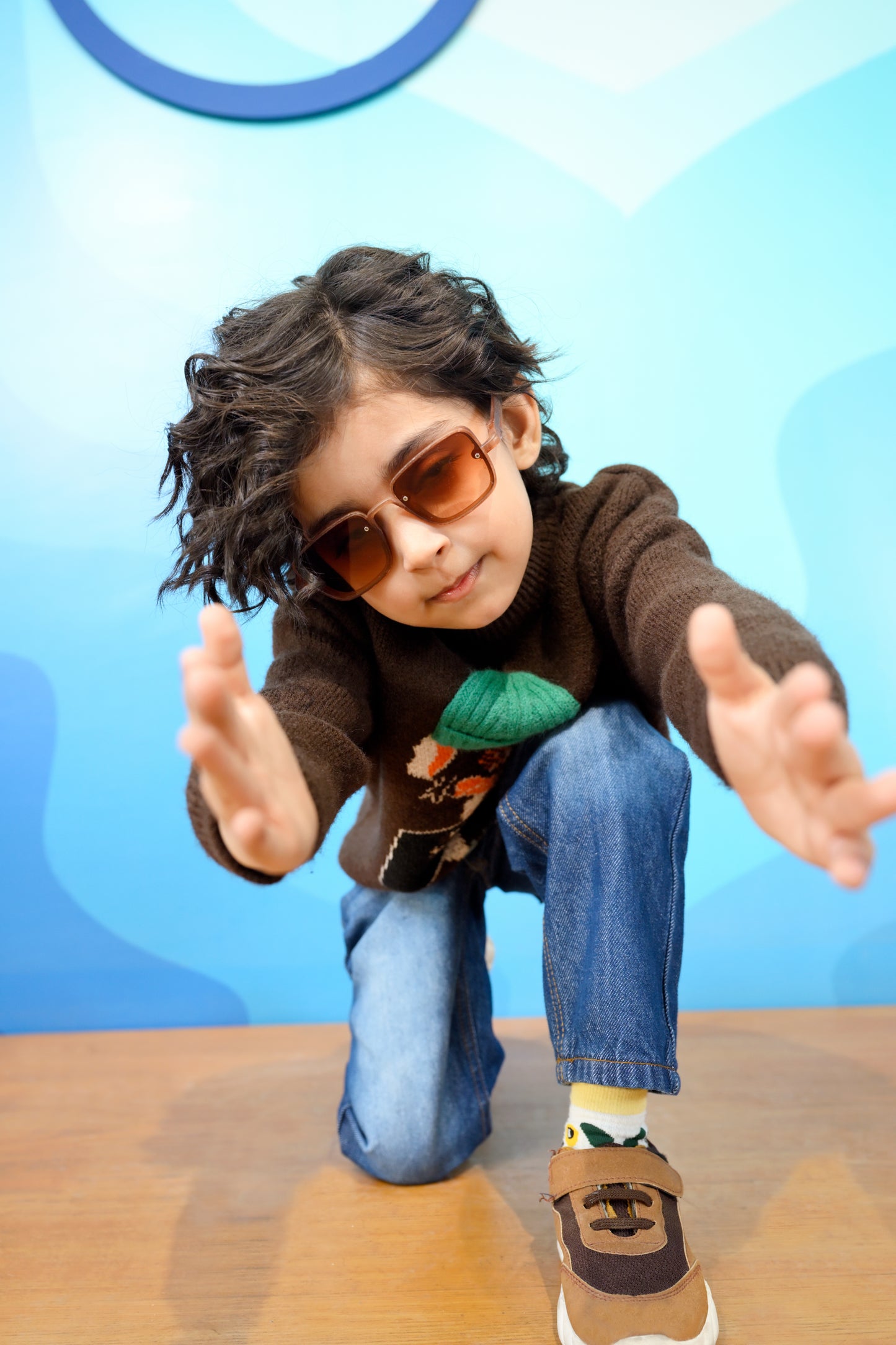 BOYS COFFEE SWEATER Reality