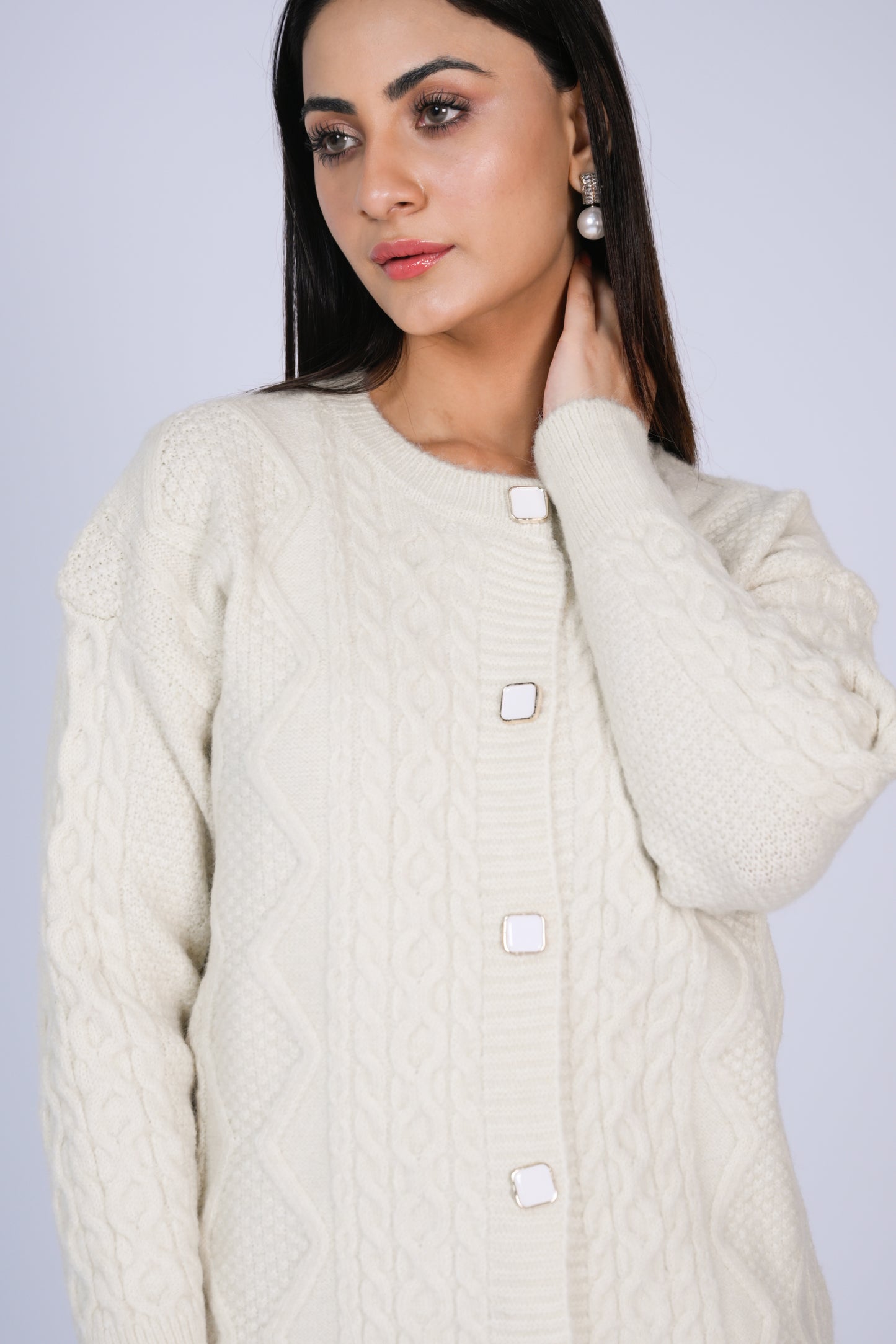 Elegant Off-White Cable-Knit Cardigan Reality