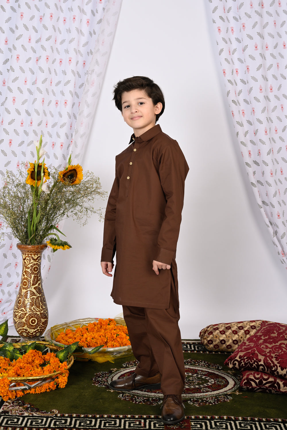 Little Sultan" outfit Reality