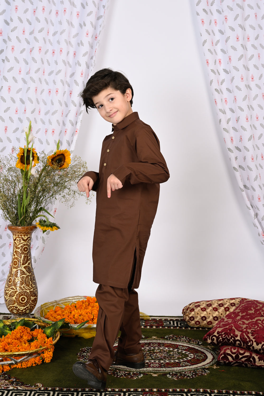 Little Sultan" outfit Reality