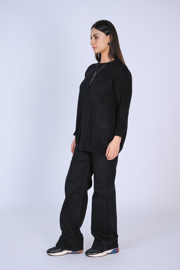 Chic Black Knit Sweater Reality