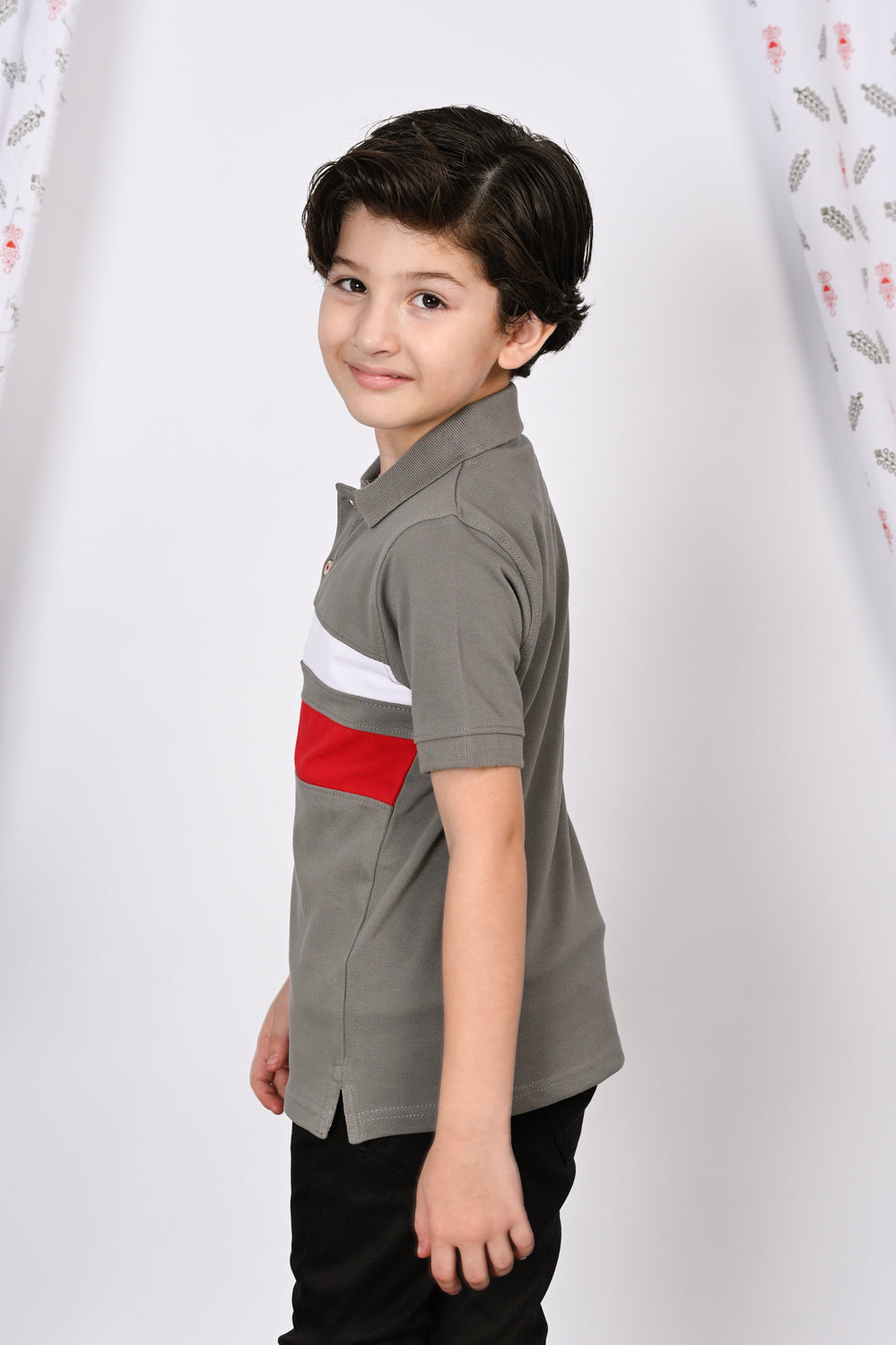 BOYS GRAY POLO Reality