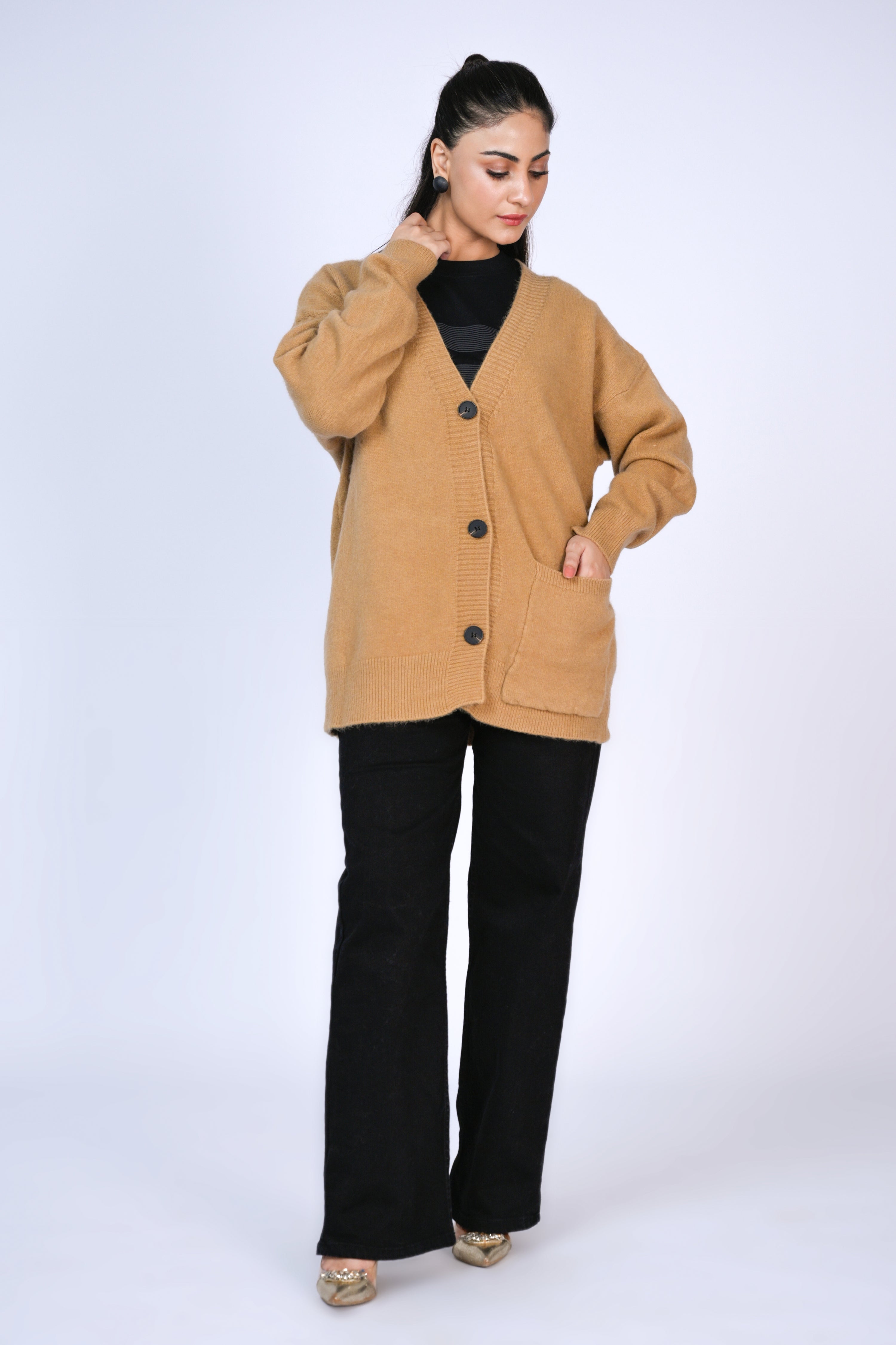 Knit Cardigan in Camel Reality