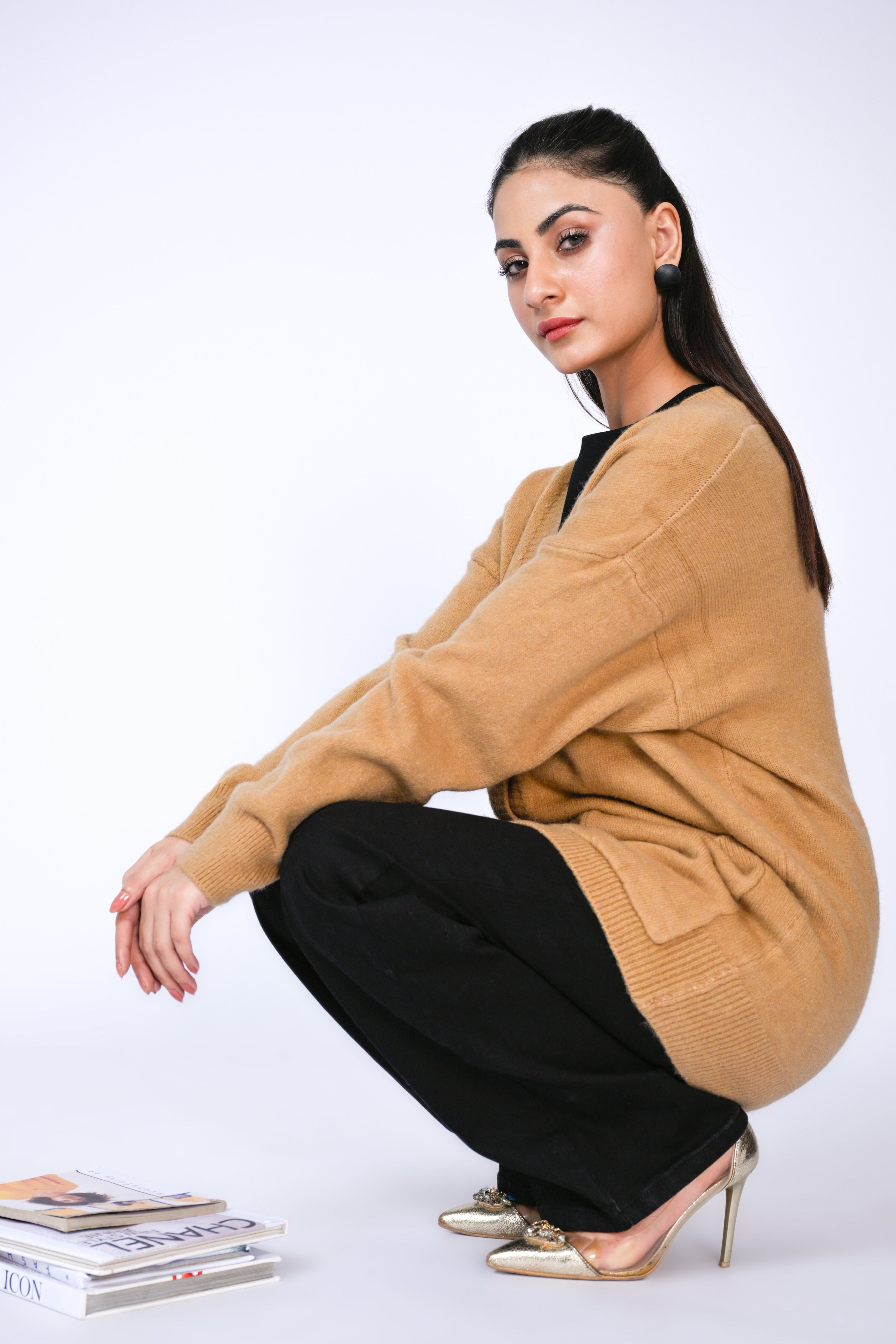 Knit Cardigan in Camel Reality