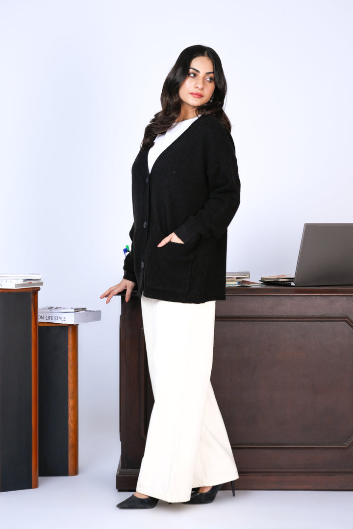 Effortless Elegance: Modern Office Chic Reality