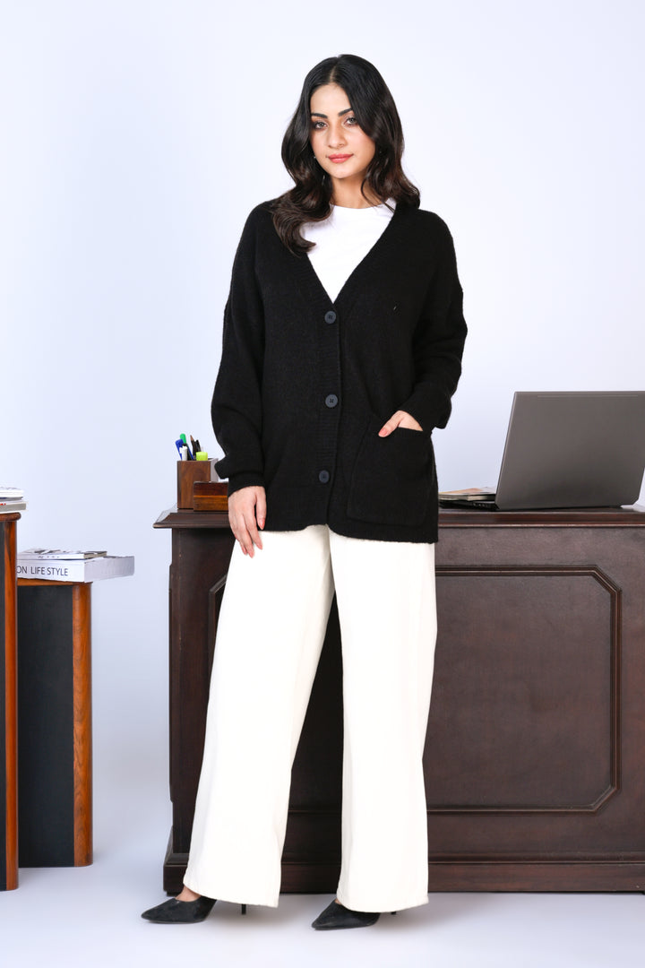 Effortless Elegance: Modern Office Chic Reality