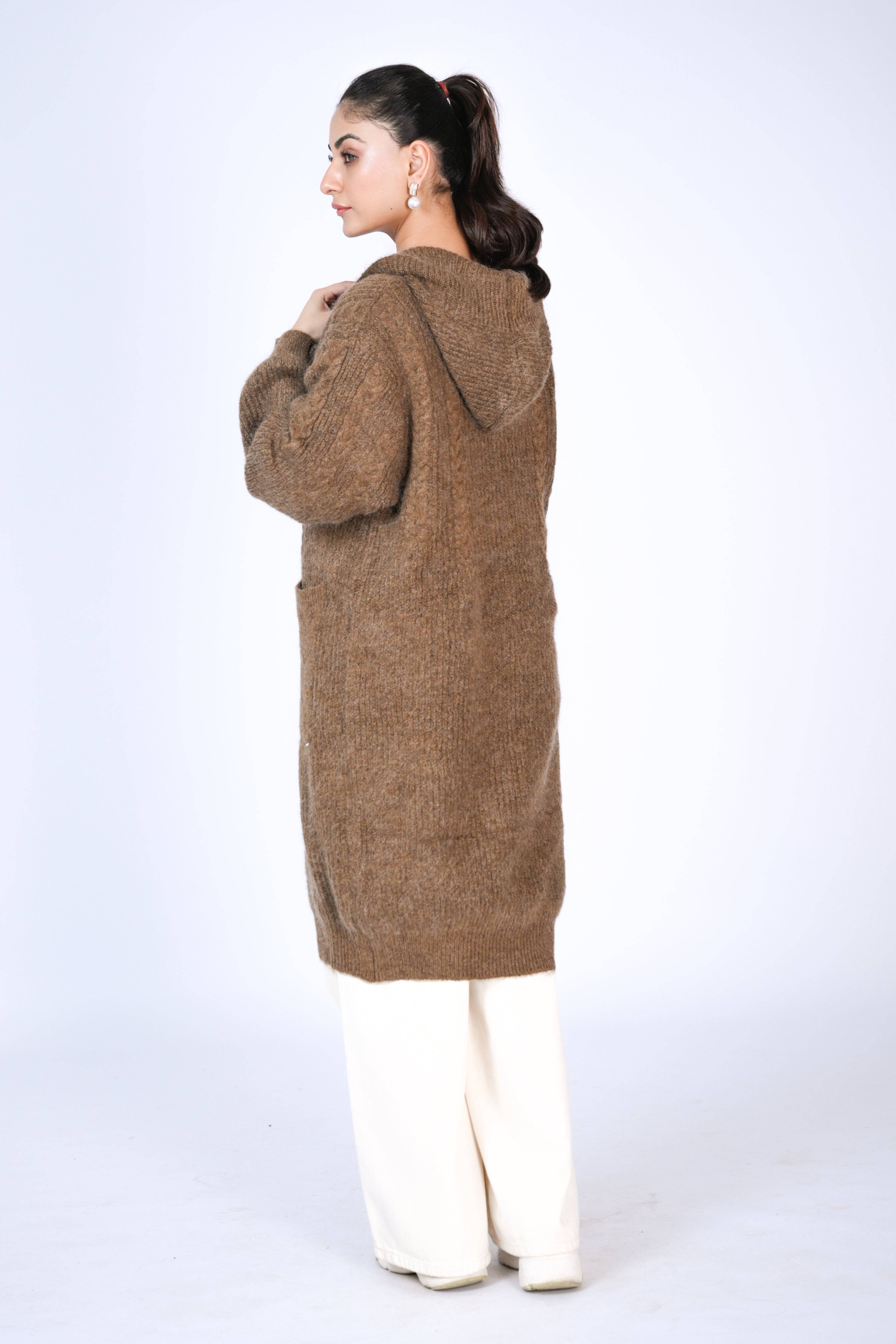 Cozy Elegance: Long Knit Hooded Cardigan in Earthy Brown Reality
