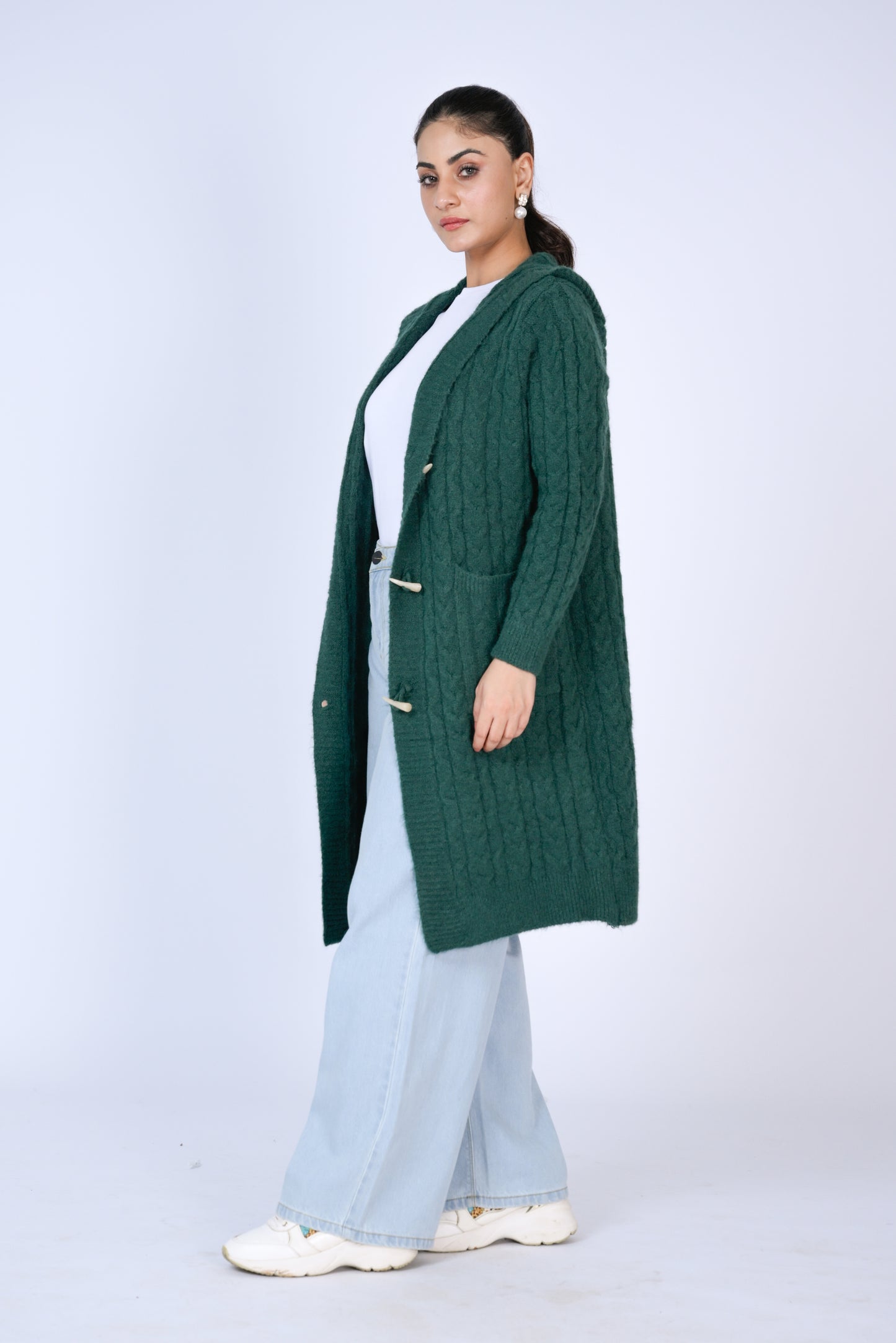 Effortless Style in a Hooded Knit Reality