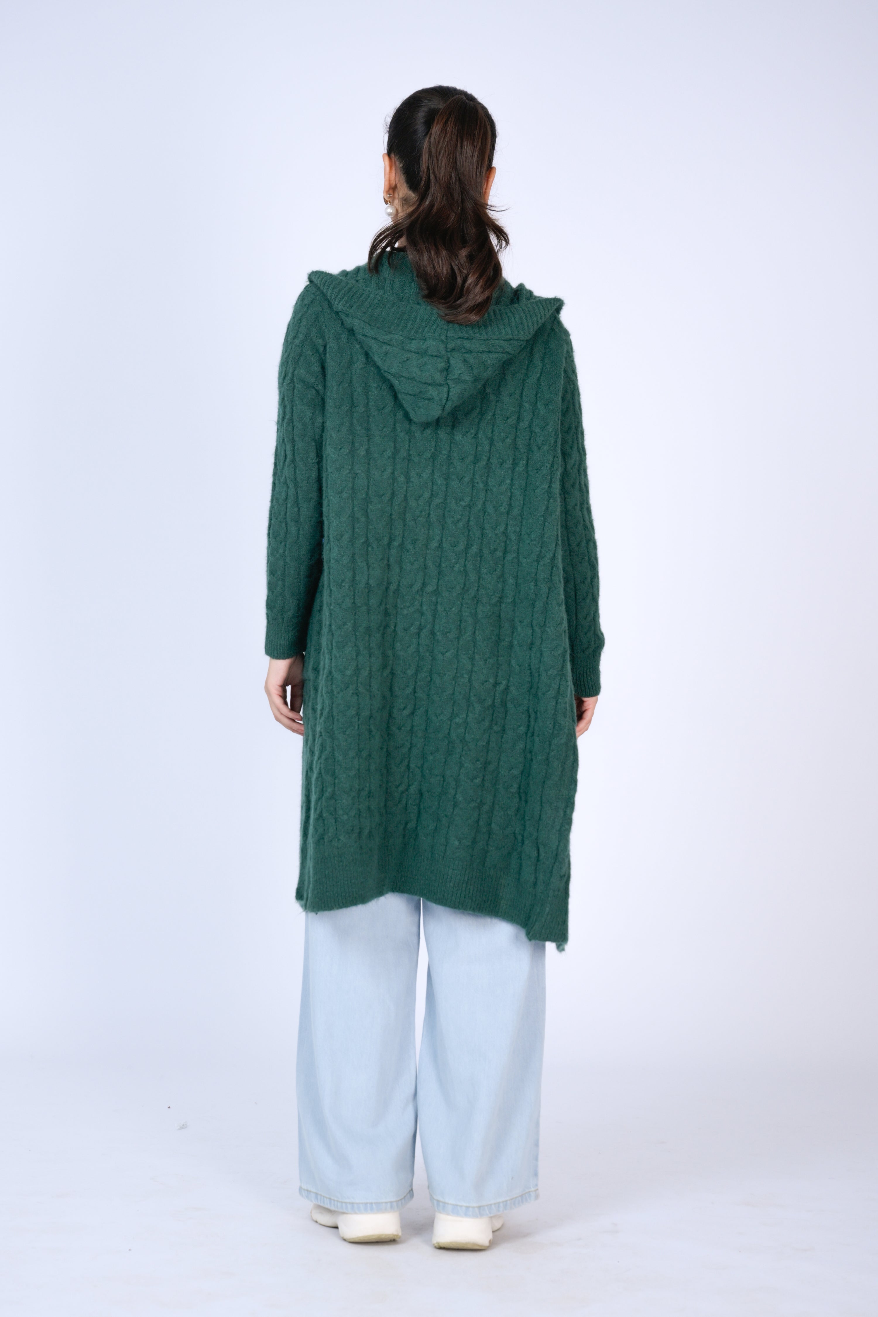 Effortless Style in a Hooded Knit Reality