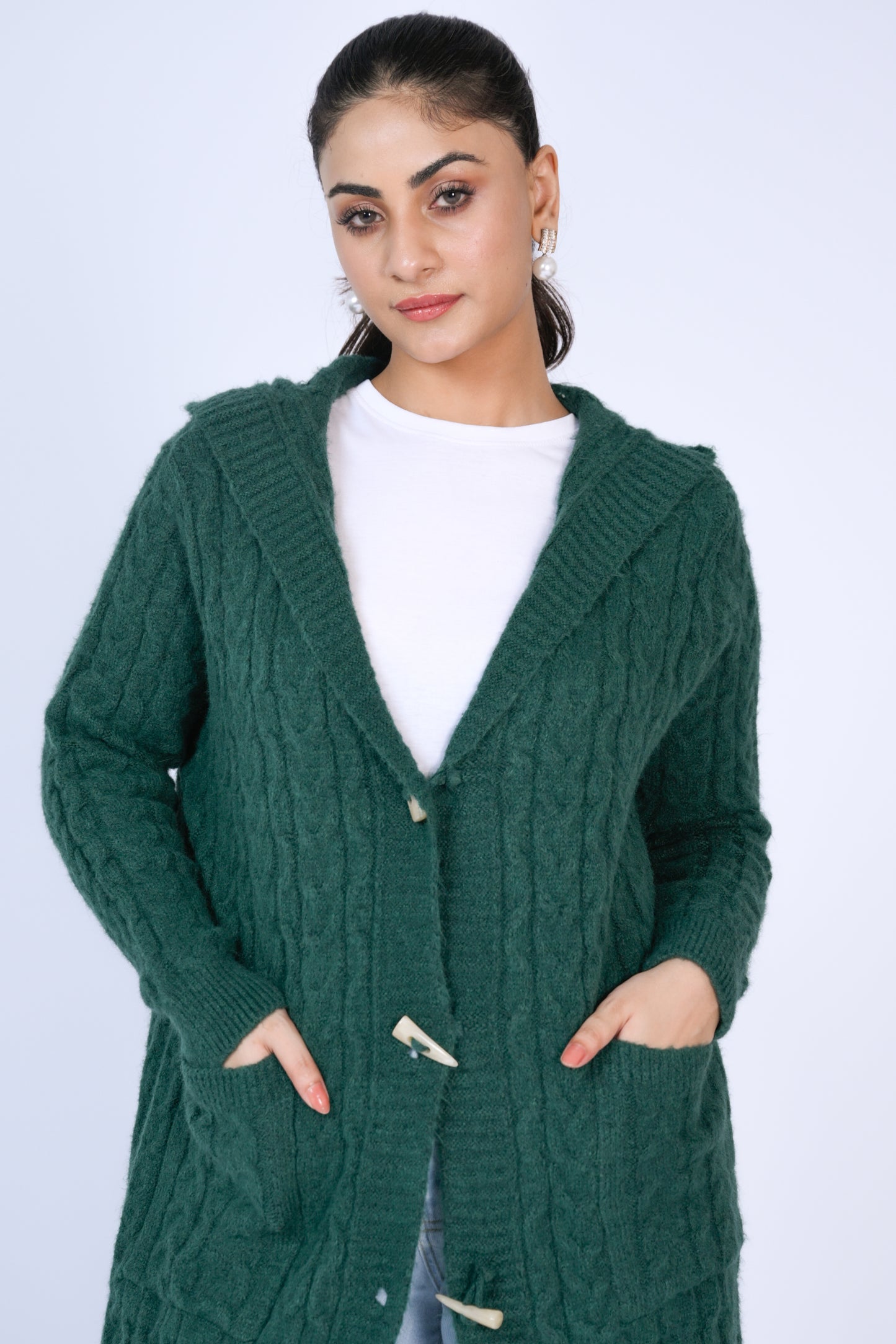 Effortless Style in a Hooded Knit Reality