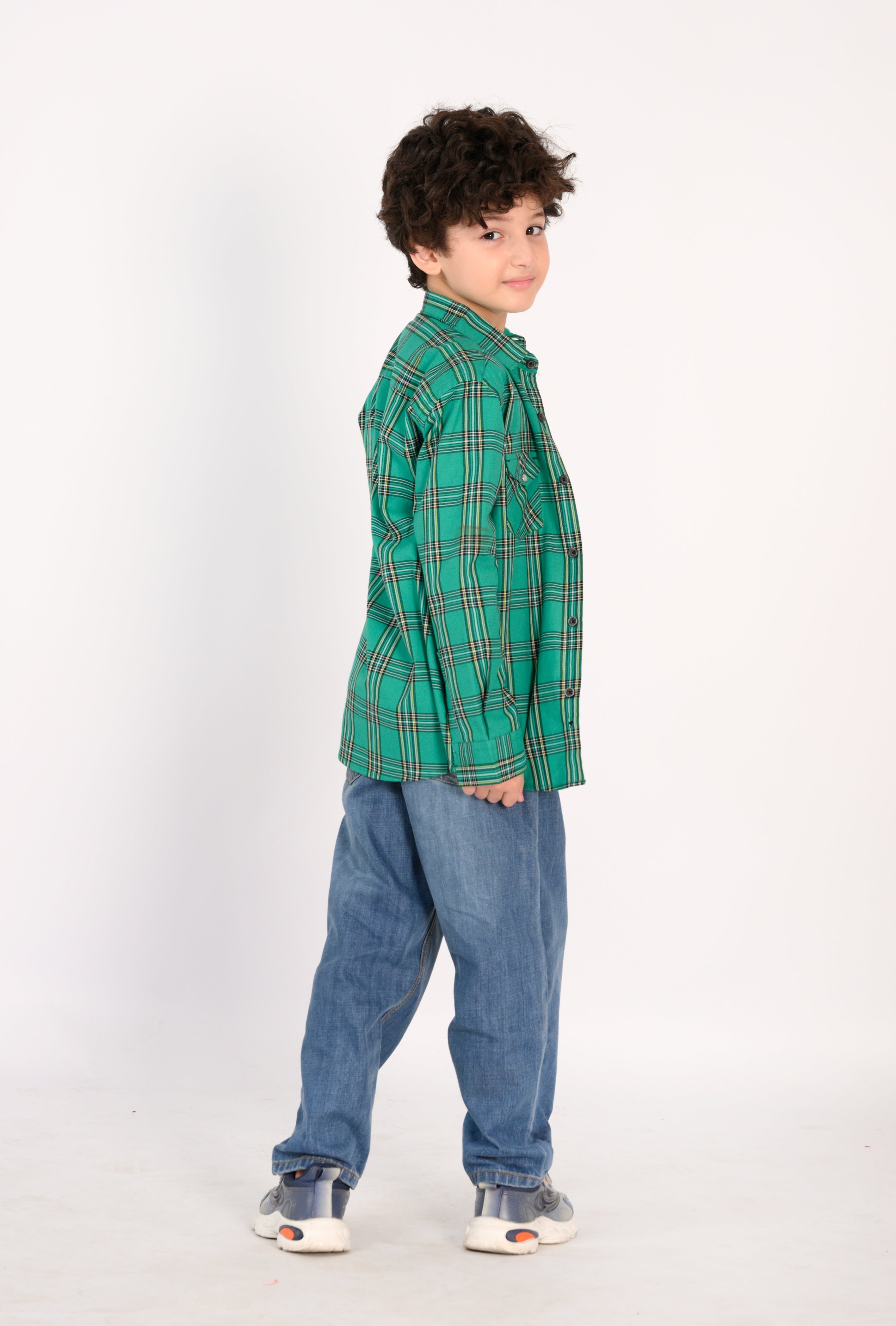 Confident in Color: The Young Explorer Reality