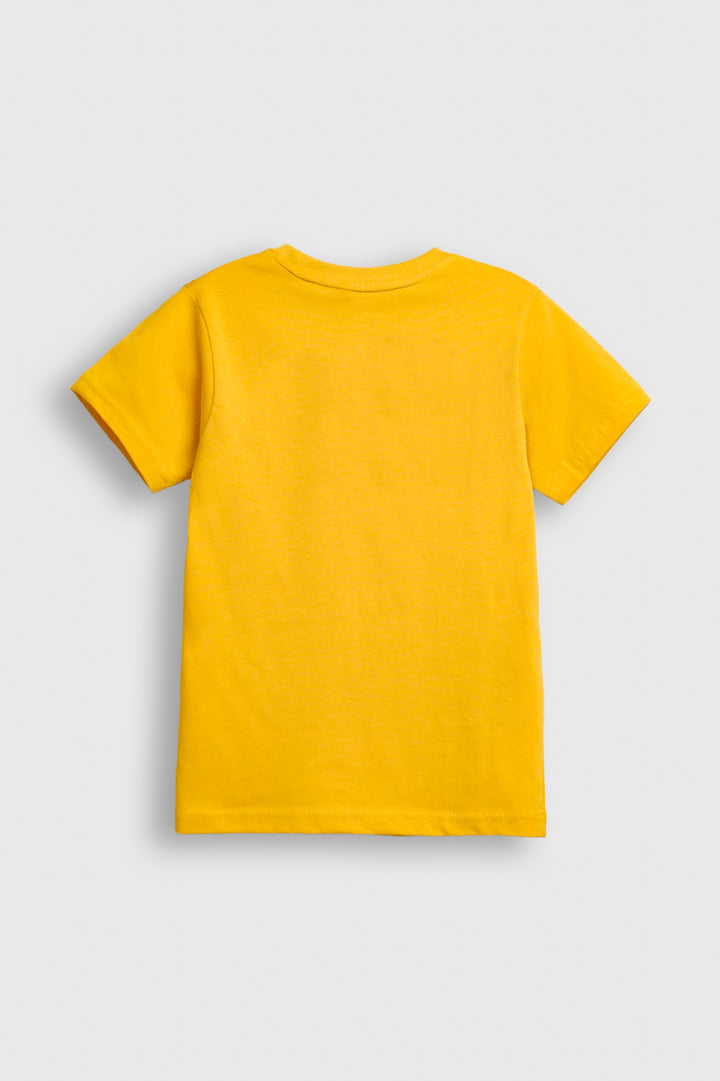 Yellow Boy T-Shirt with Vintage Sports Car Print – 1983 Special Custom Engine Edition Reality