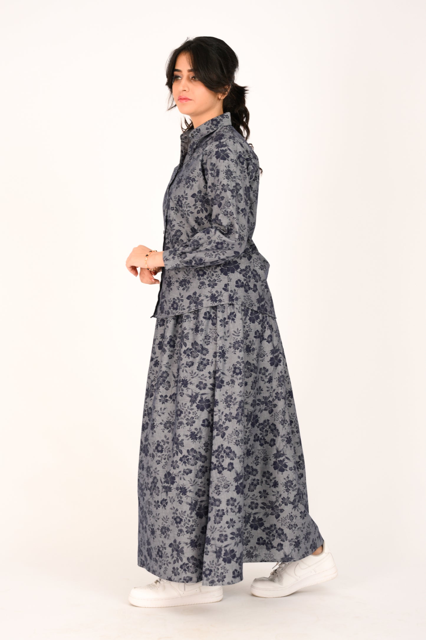 MONO CHROME HAZE NAVY Reality