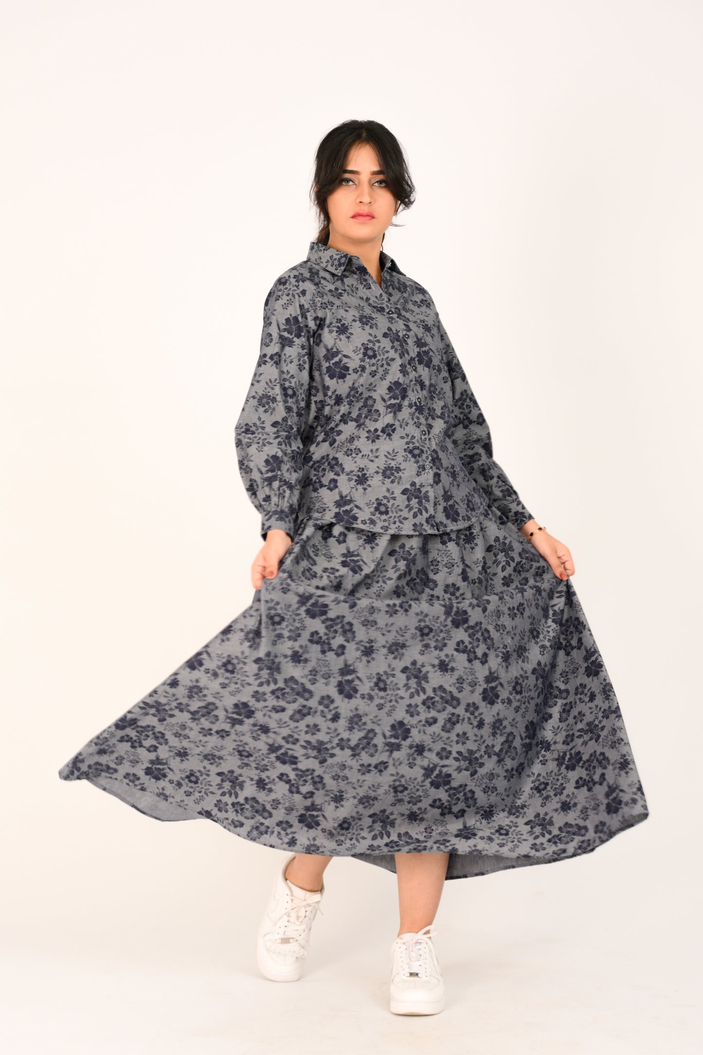 MONO CHROME HAZE NAVY Reality