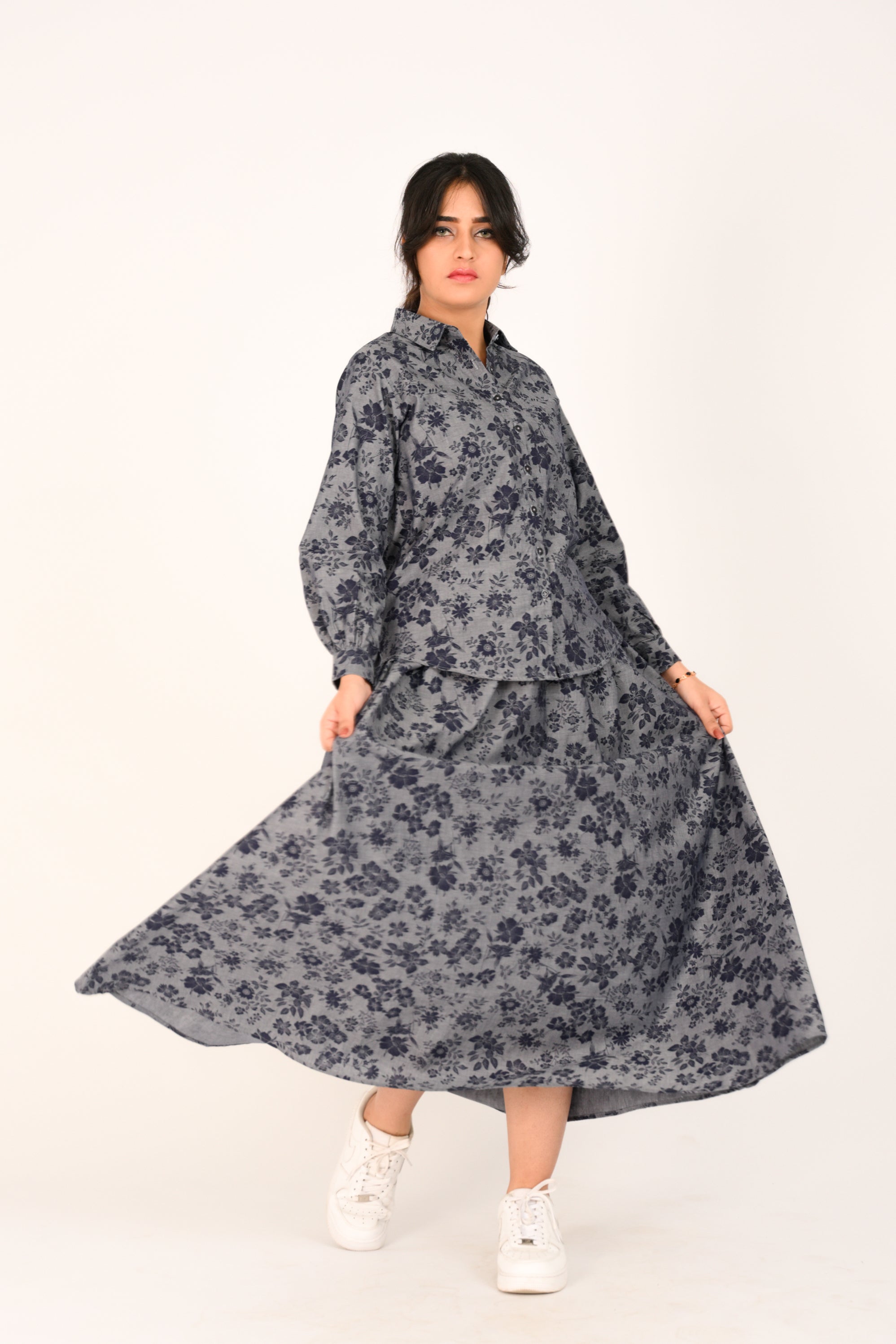 MONO CHROME HAZE NAVY Reality