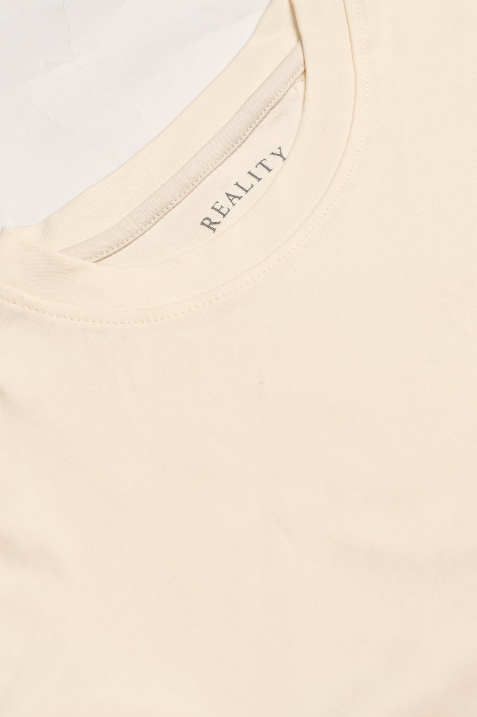 DOWN SHOULDER CREAM T-SHIRT