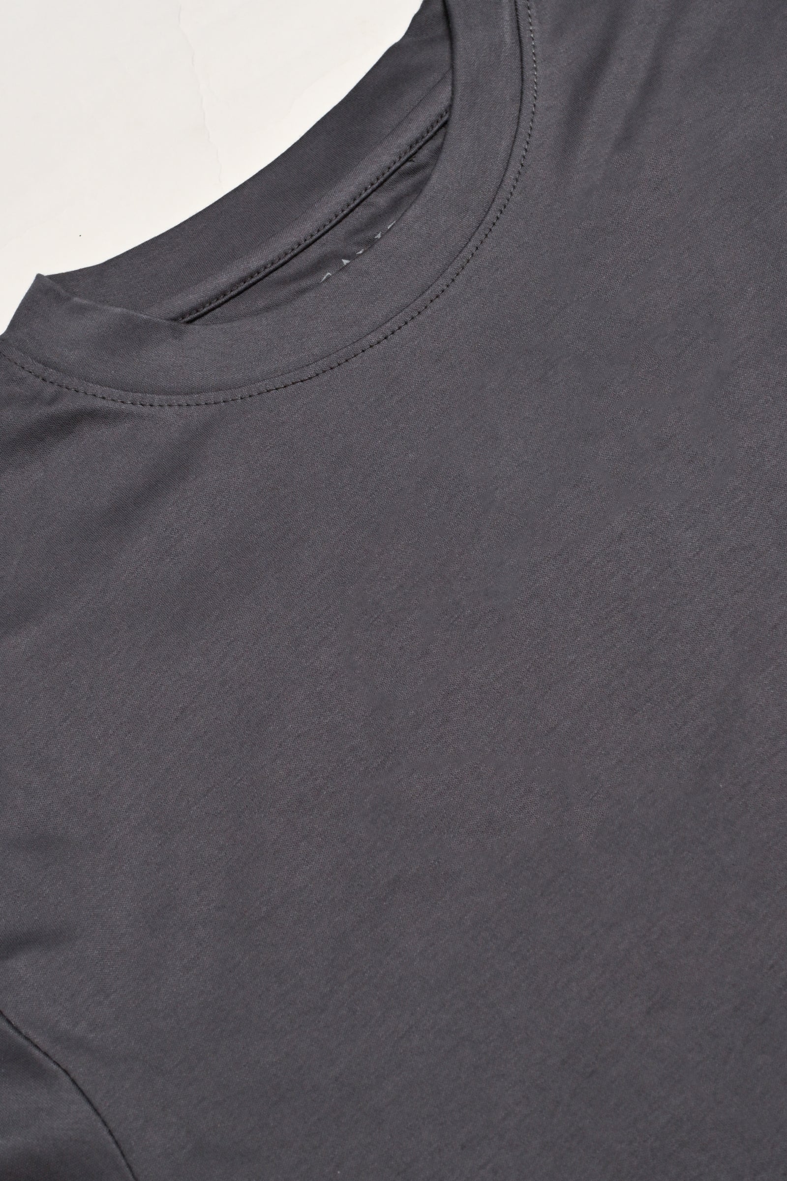 DOWN SHOULDER DARK GRAY T-SHIRT