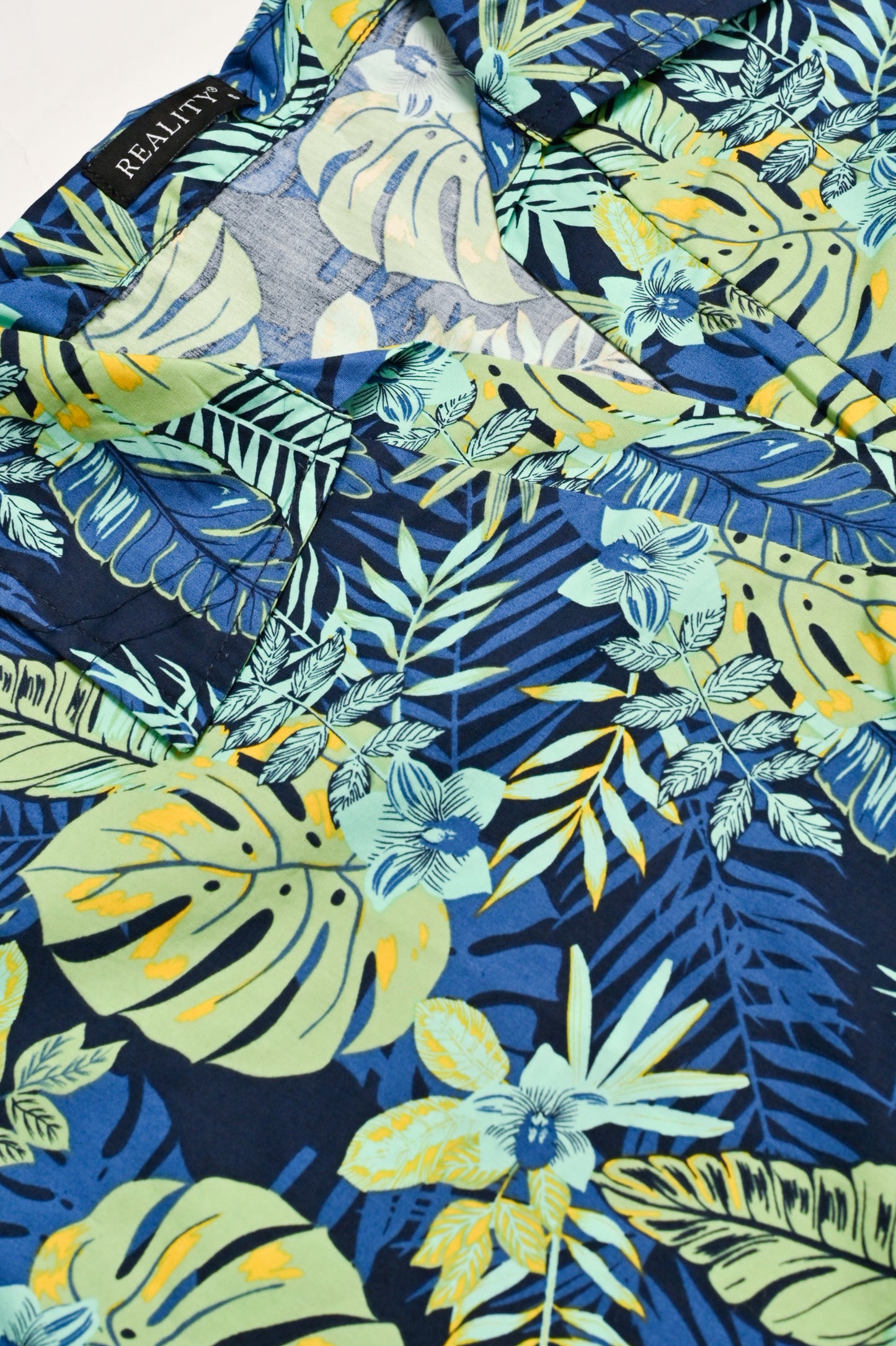 LADIES PARROT TOP