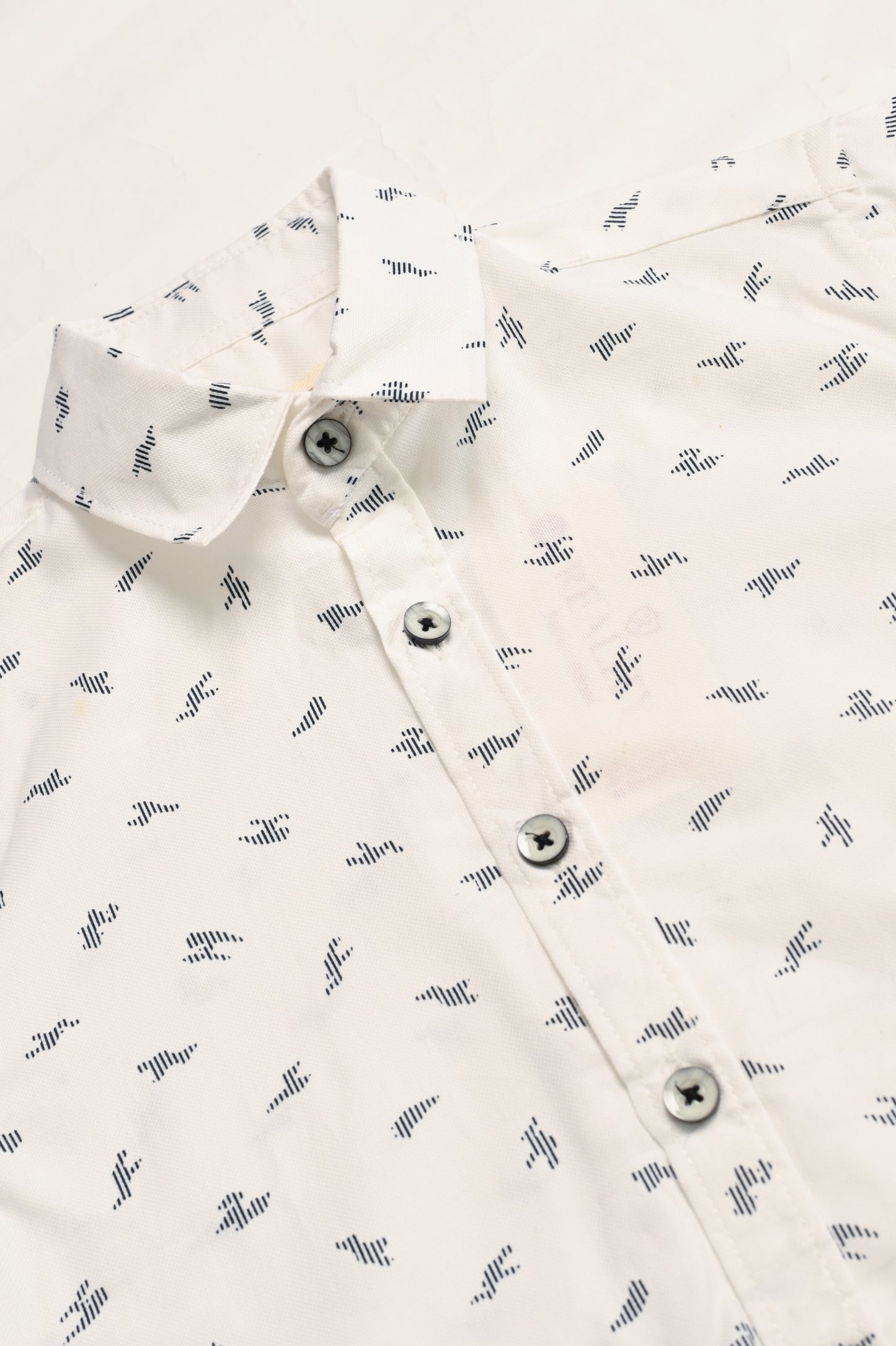 PRINTED SOFT BLACK LINE SHIRT
