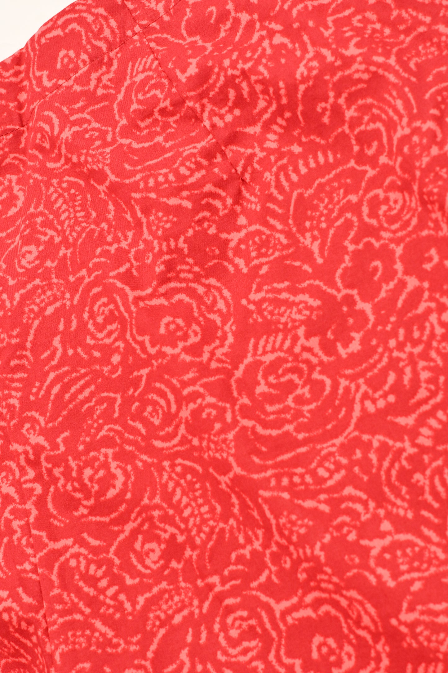 FLORAL PRINTED RED SUIT Reality