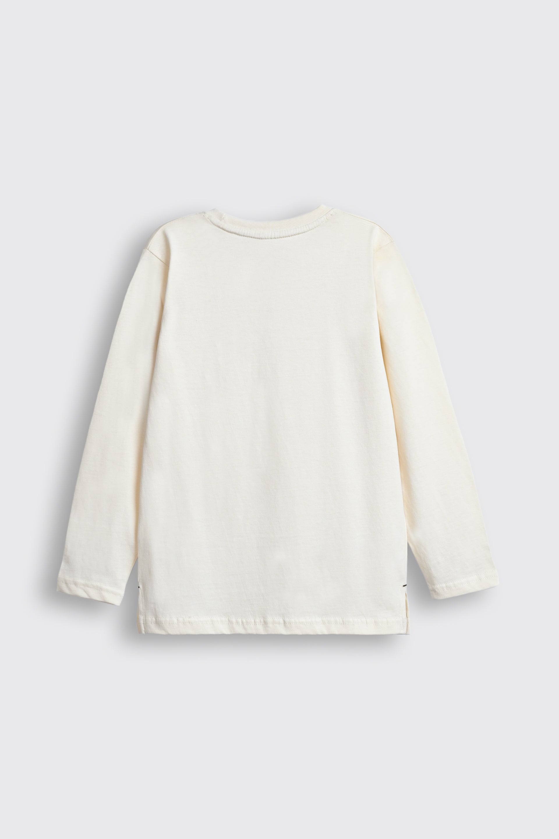 Off-White Long-Sleeve T-Shirt with Pocket Reality