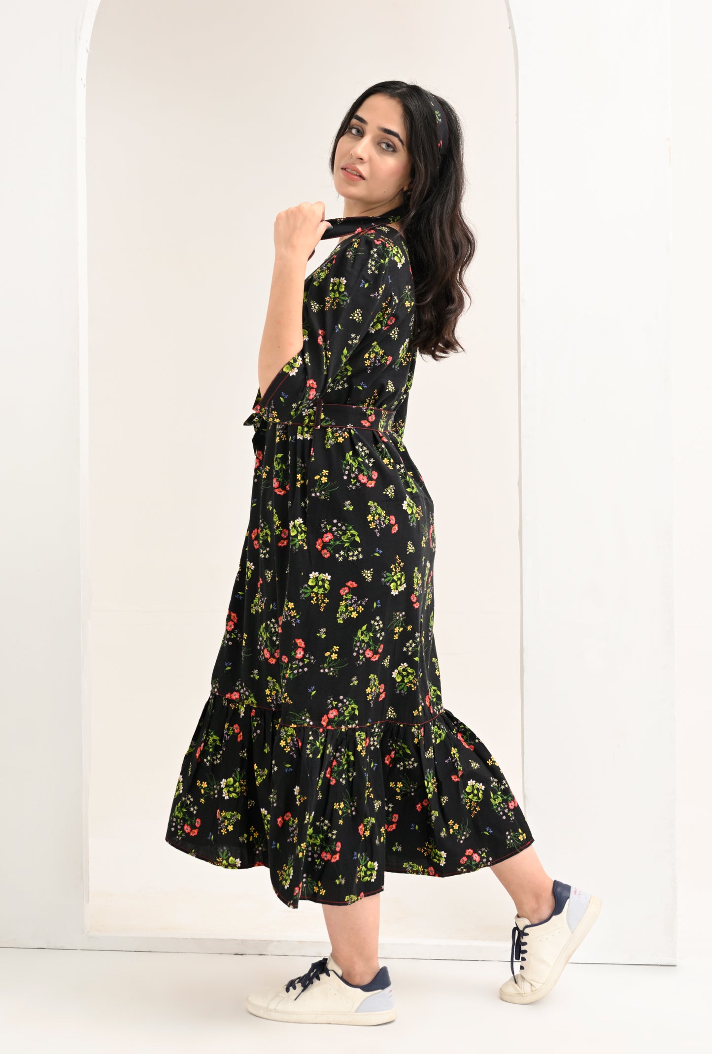 Midnight Garden: Blossoms in Full Bloom Reality