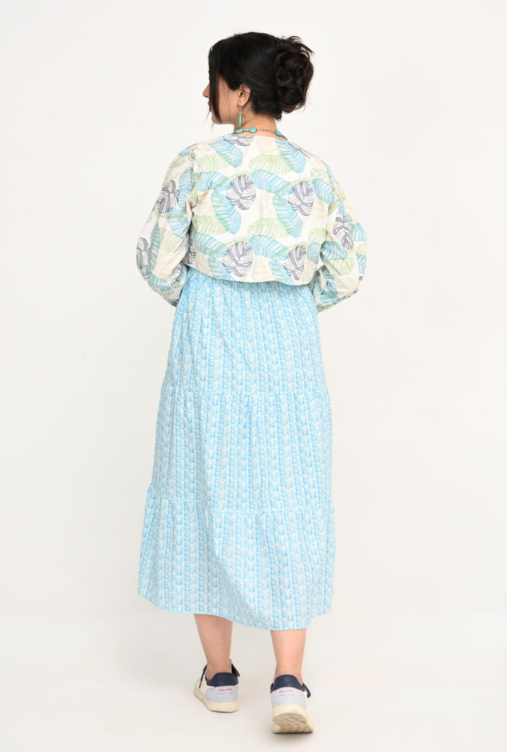 Ocean Breeze: Cool Hues & Carefree Vibes Reality