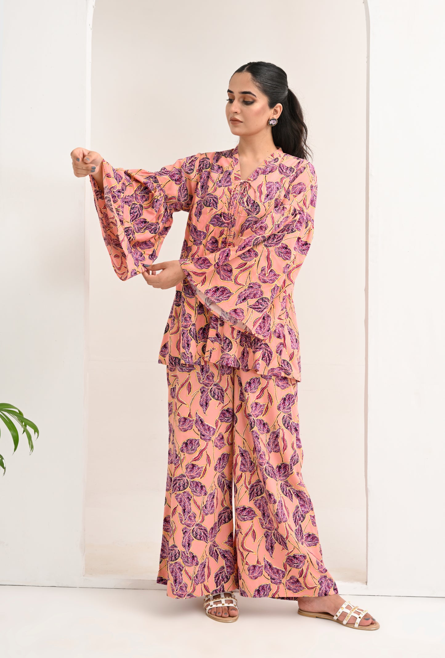 Tropical Dusk: Bold Botanicals in Bloom Reality