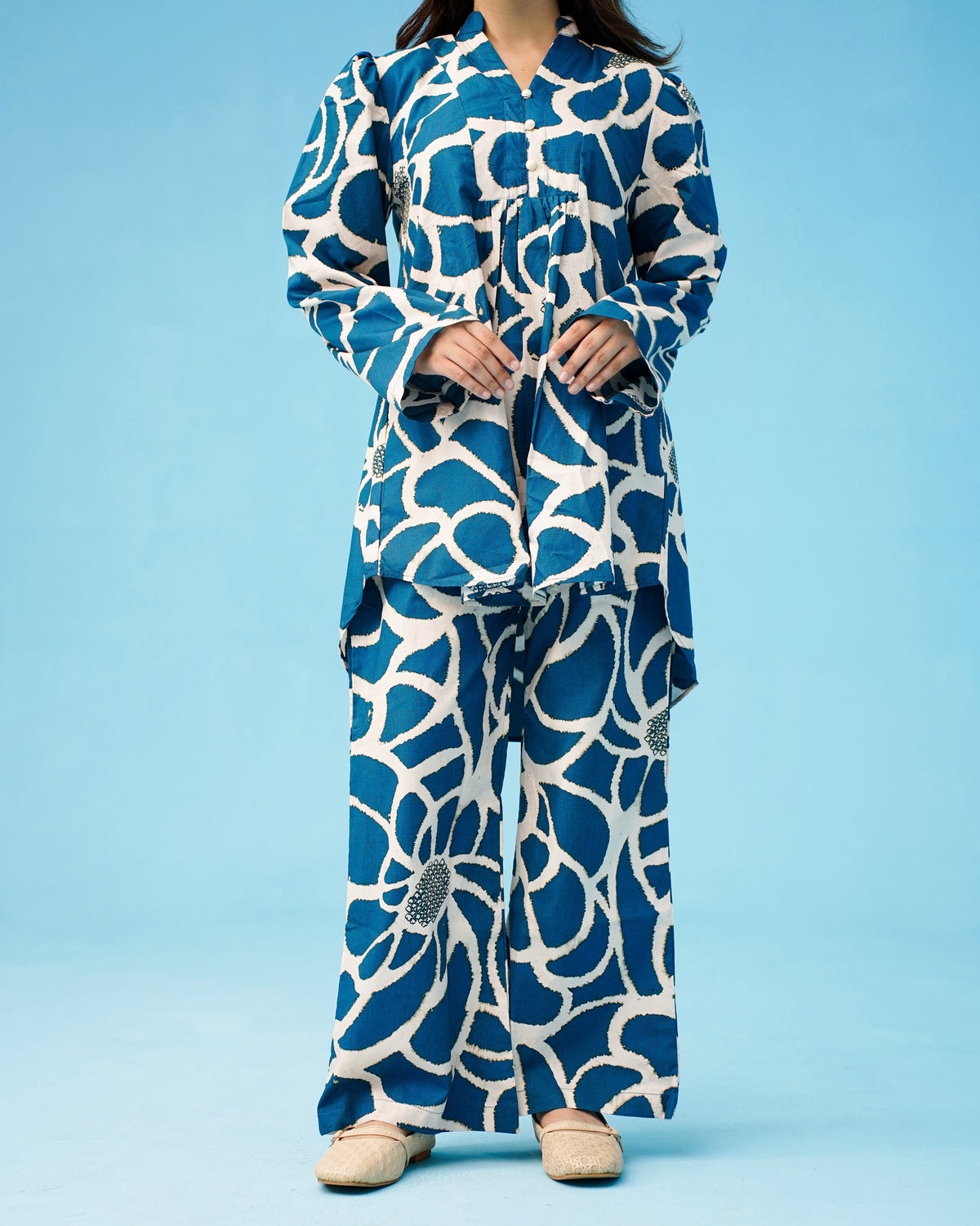 MONO CHROME PRINTED blue SUIT