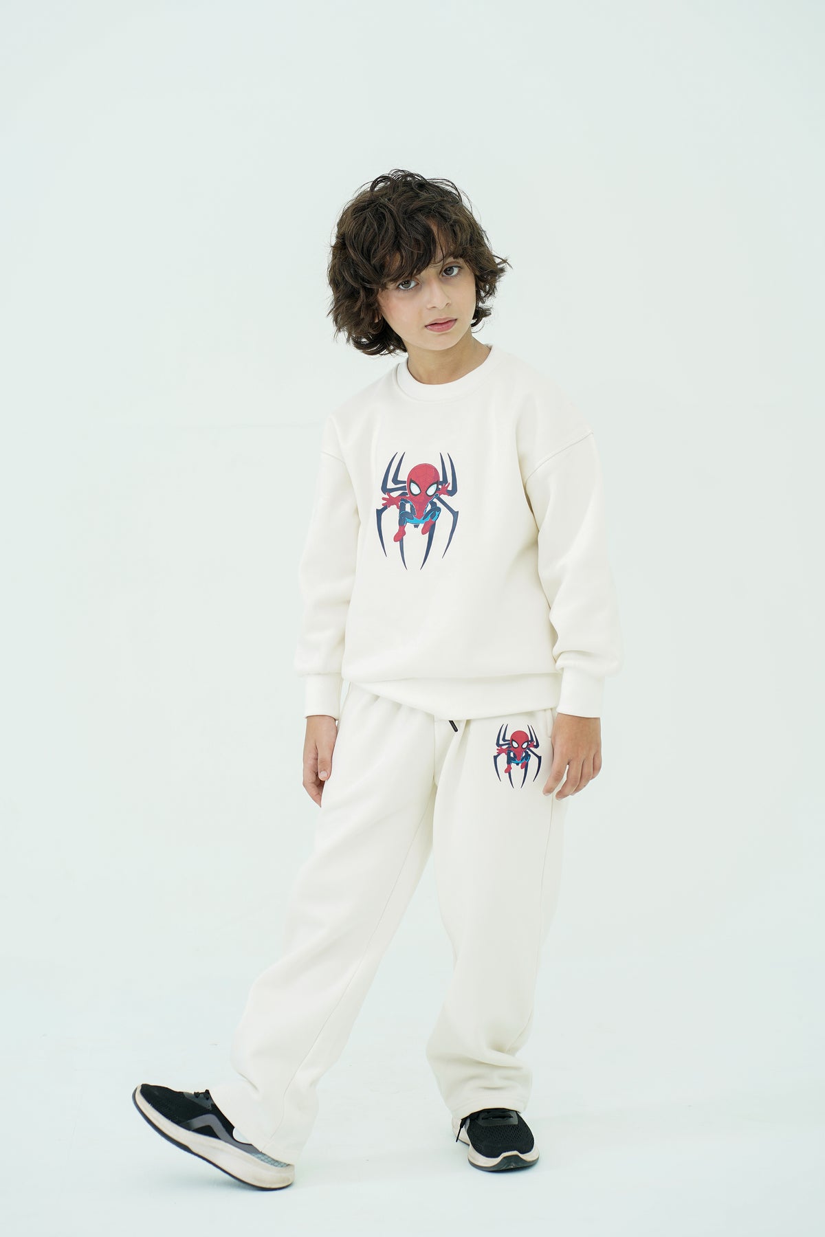 SPIDER MAN GRAPHIC WHITE SWEATSHIRT Reality