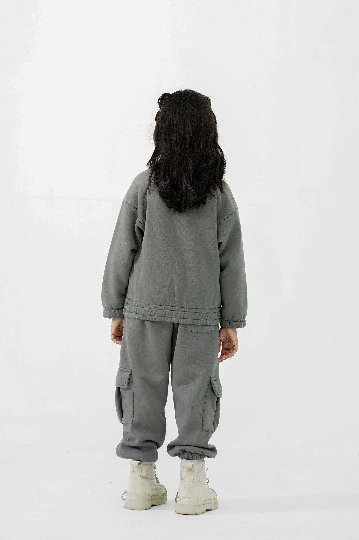 DOUBLE POCKET GREEN SWEATSHIRT Reality