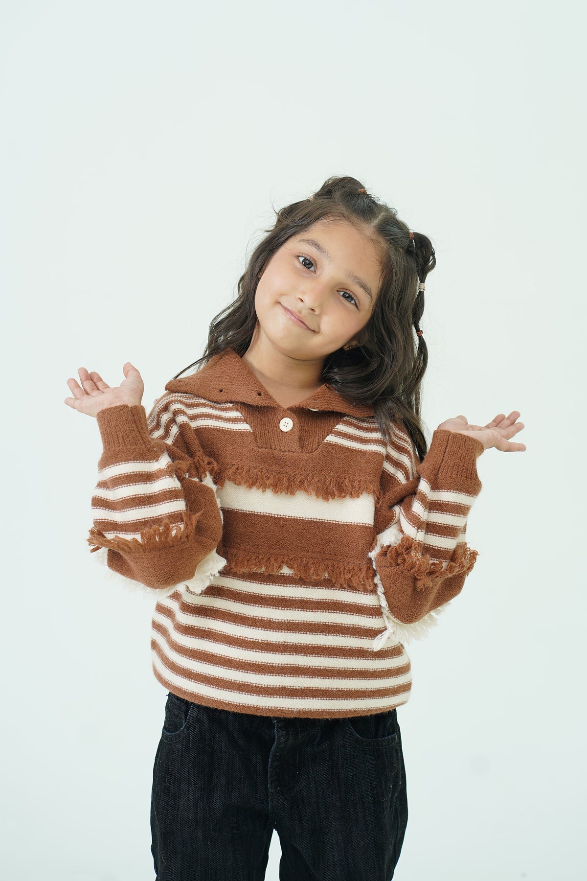 BROWN SWEATER Reality