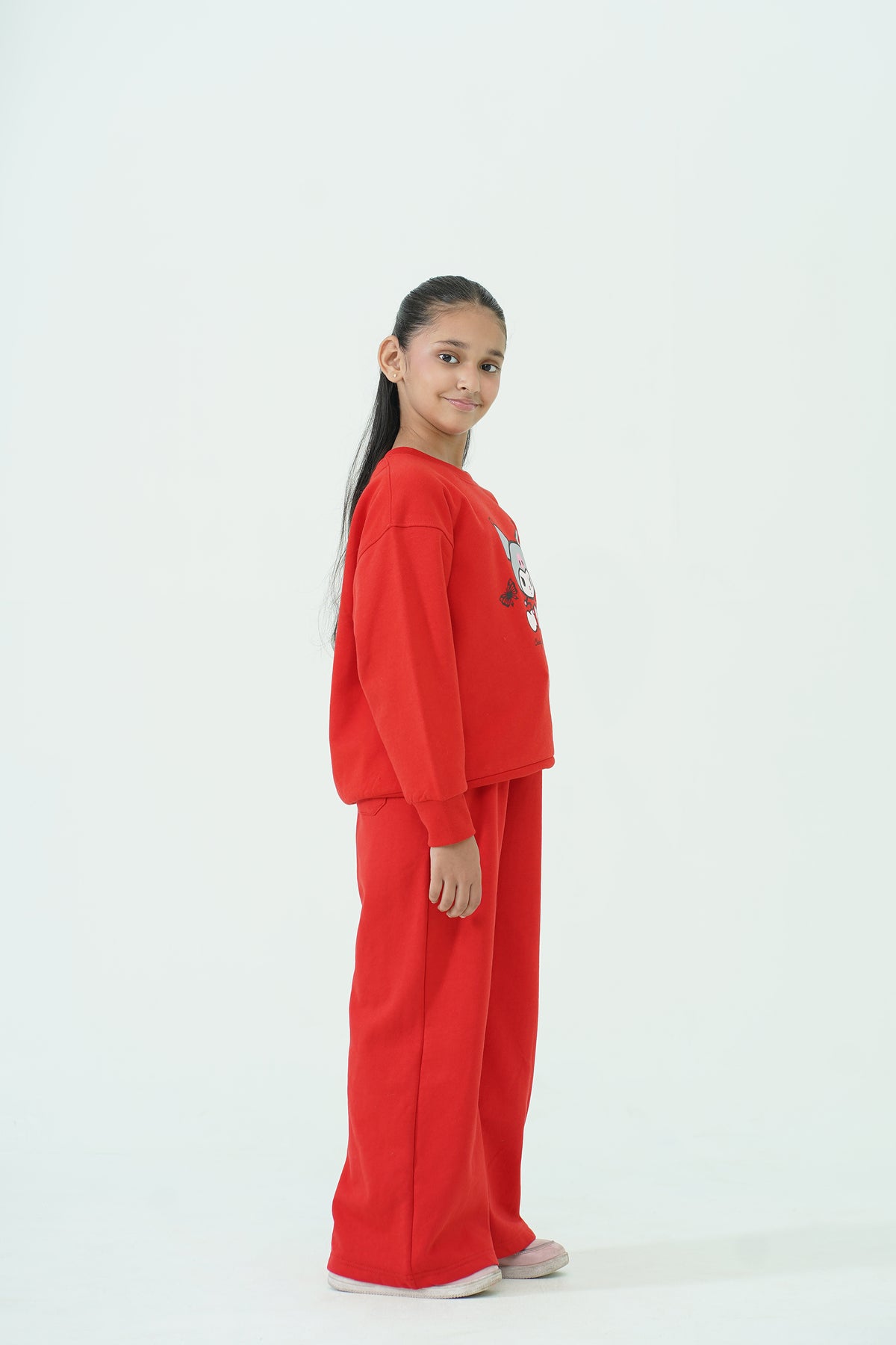 CHARMING GRAPHIC RED SWEATSHIRT REALITY