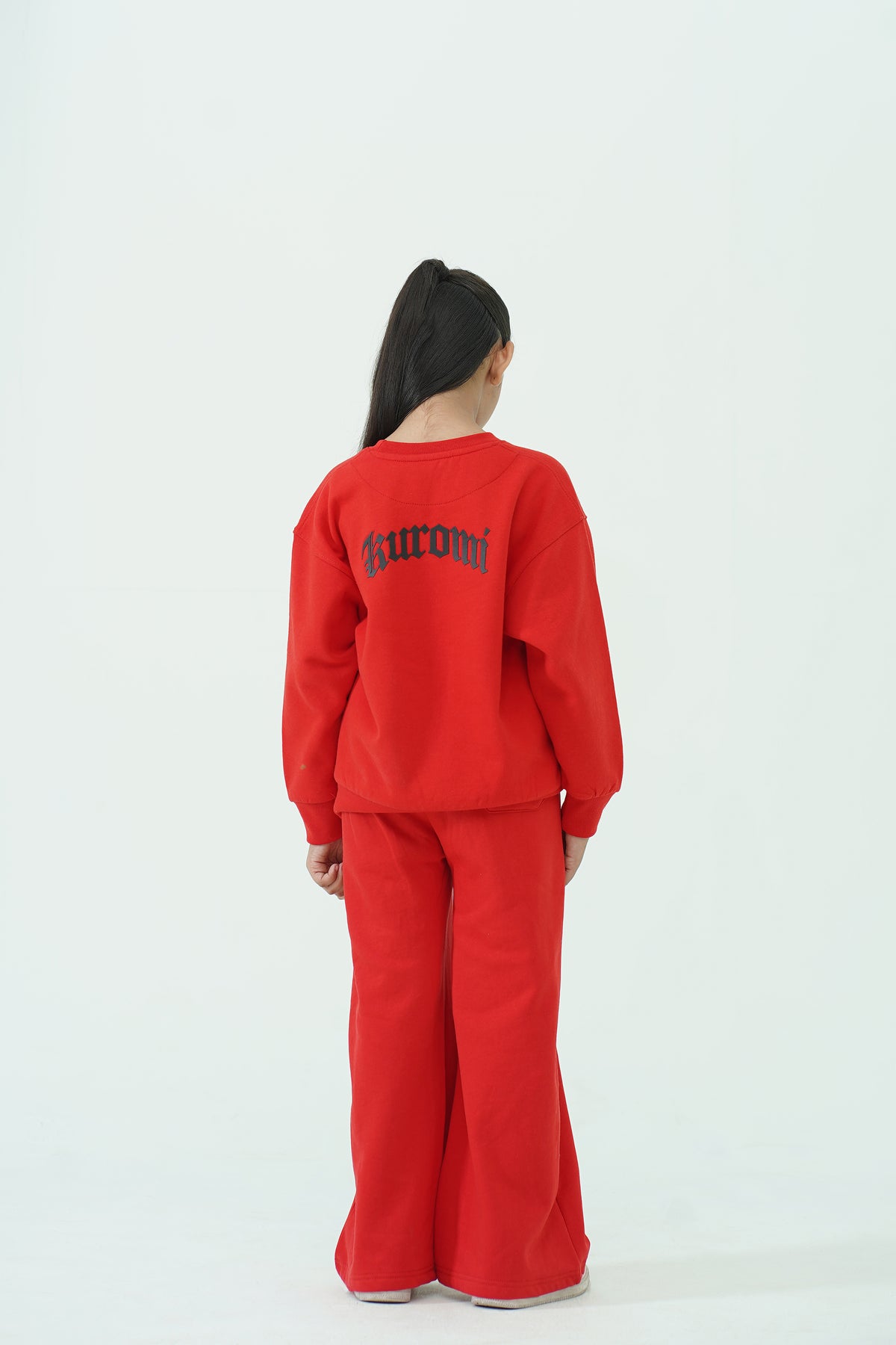 CHARMING GRAPHIC RED SWEATSHIRT REALITY