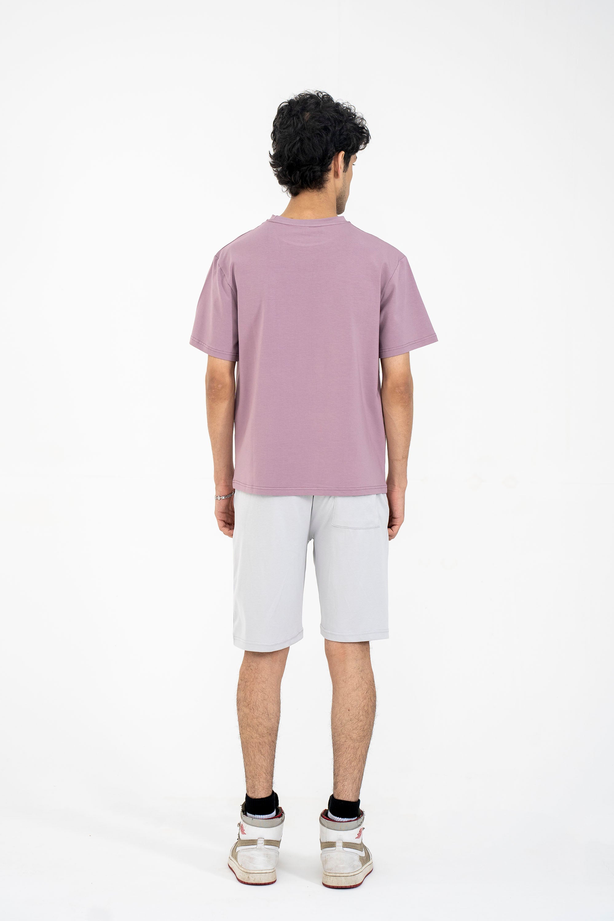 MEN LIGHT PURPLE OTROVERT GRAPHIC TEE Reality