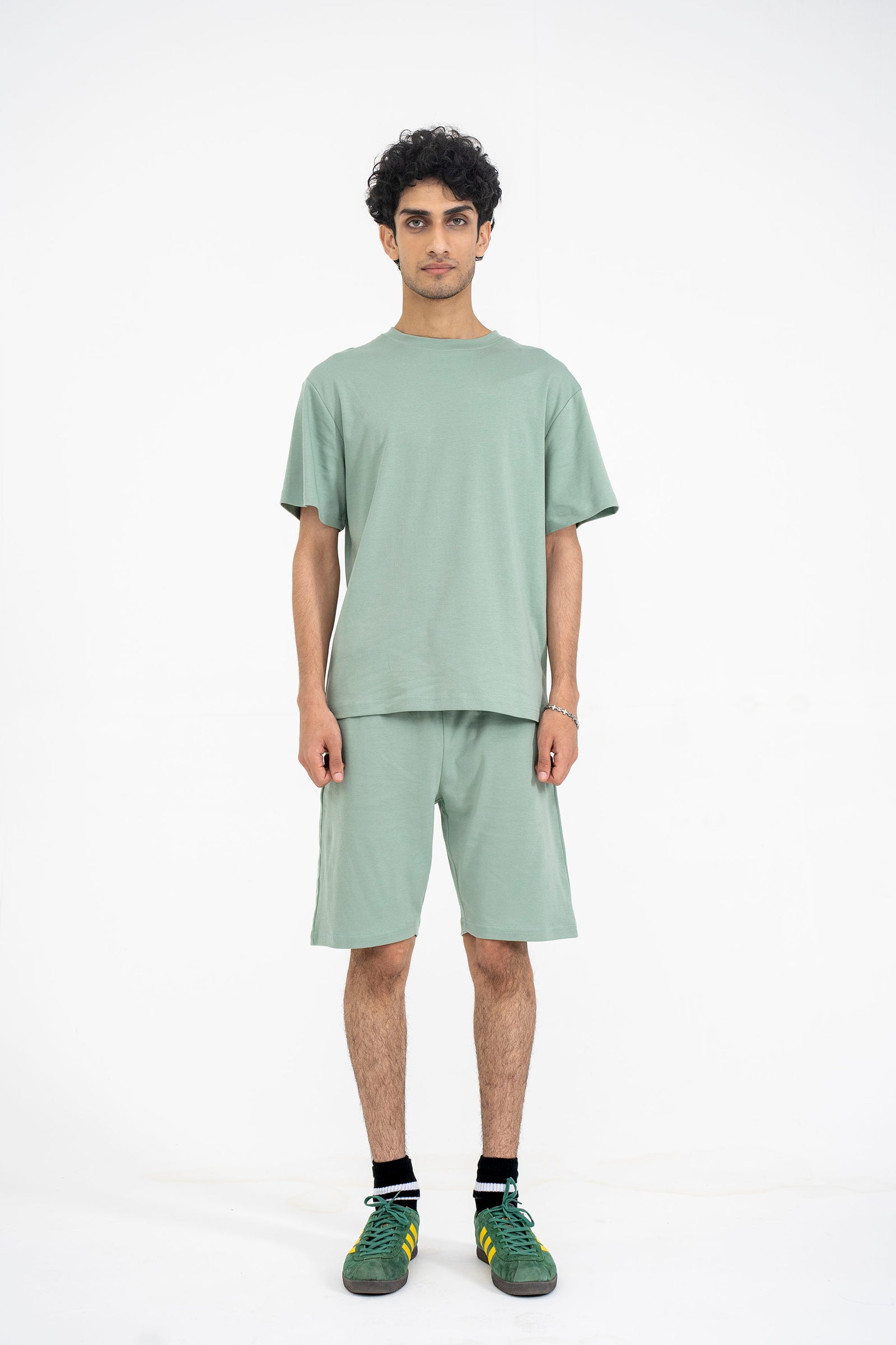 DOWN SHOULDER OLIVE T-SHIRT Reality