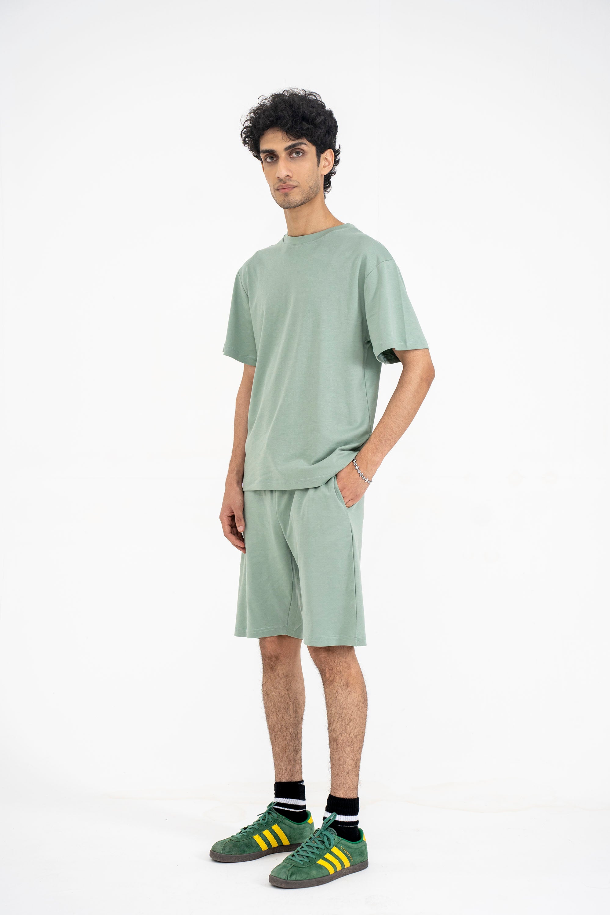 MEN DOWN SHOULDER OLIVE T-SHIRT Reality