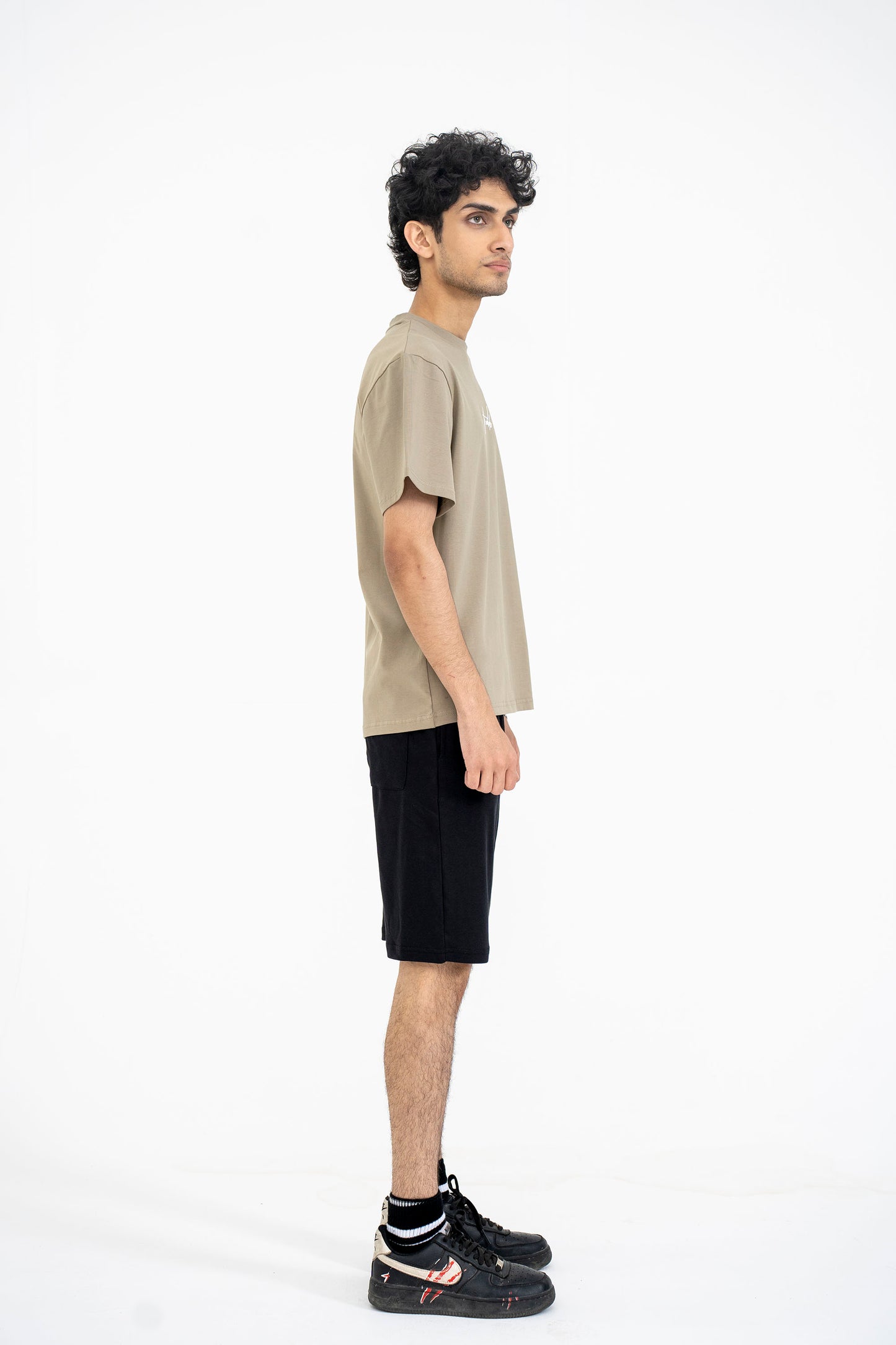 men THE WILD GRAPHIC LIGHT GREEN TEE Reality