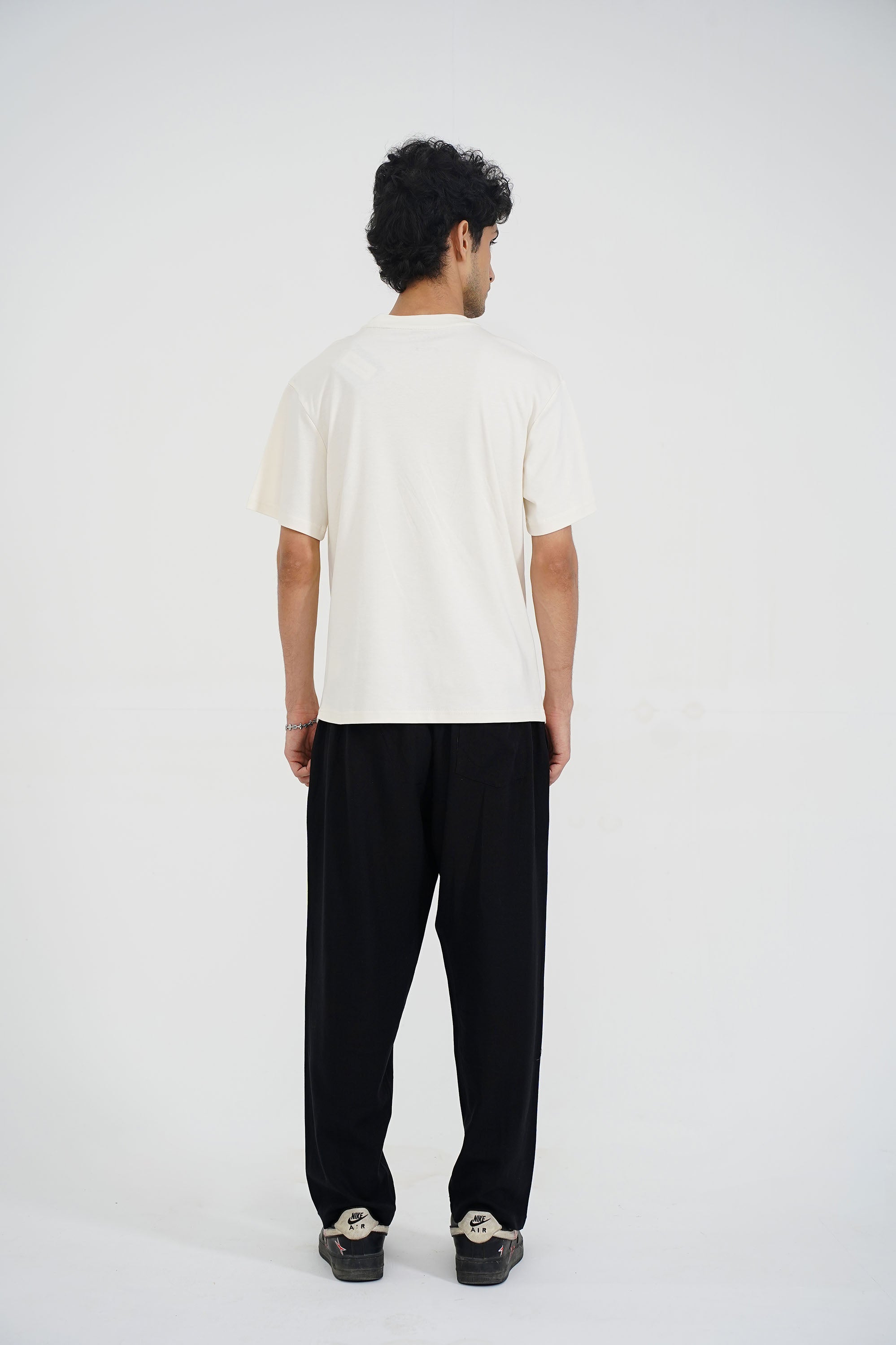 MEN DOWN SHOULDER CREAM T-SHIRT Reality