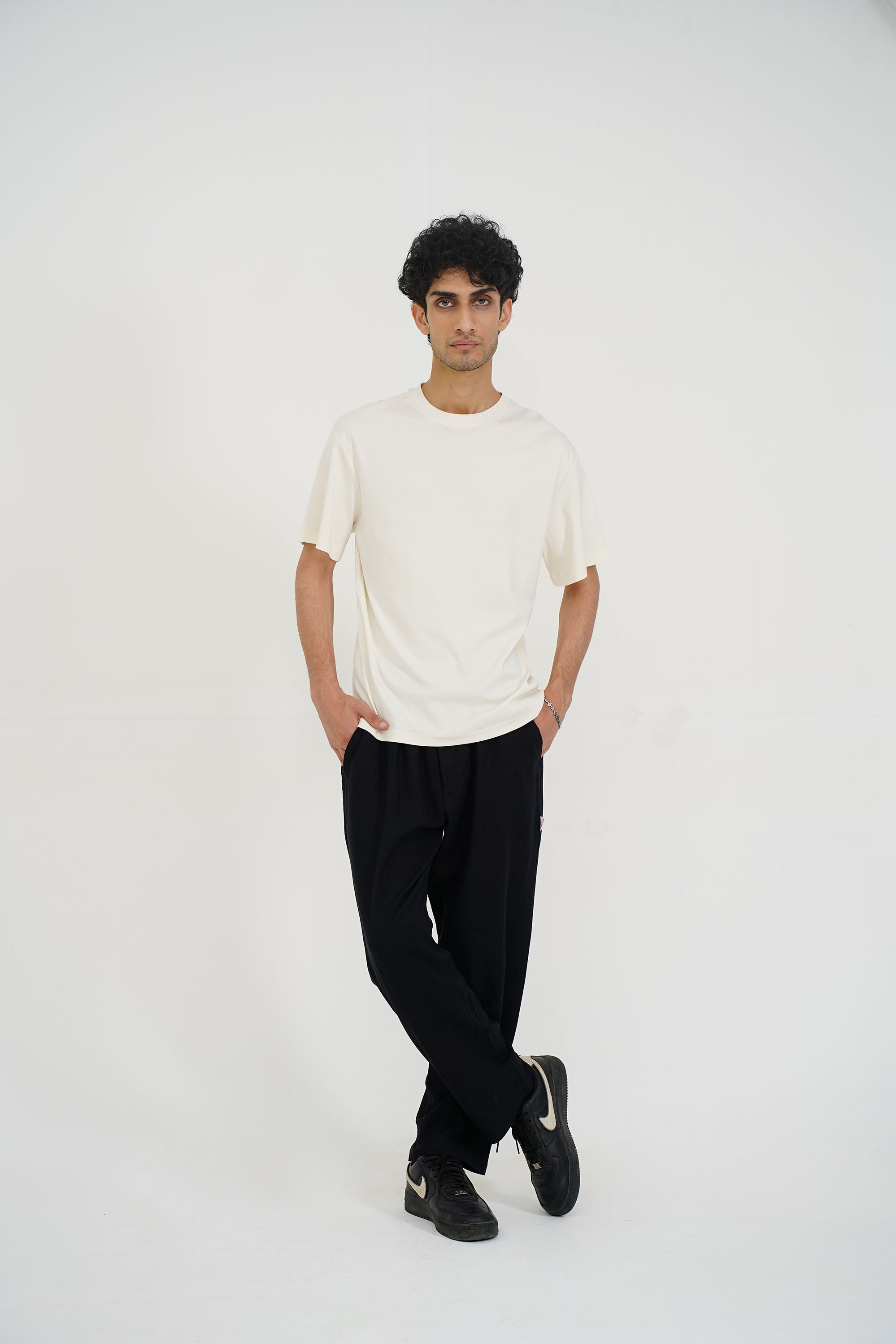 MEN DOWN SHOULDER CREAM T-SHIRT Reality