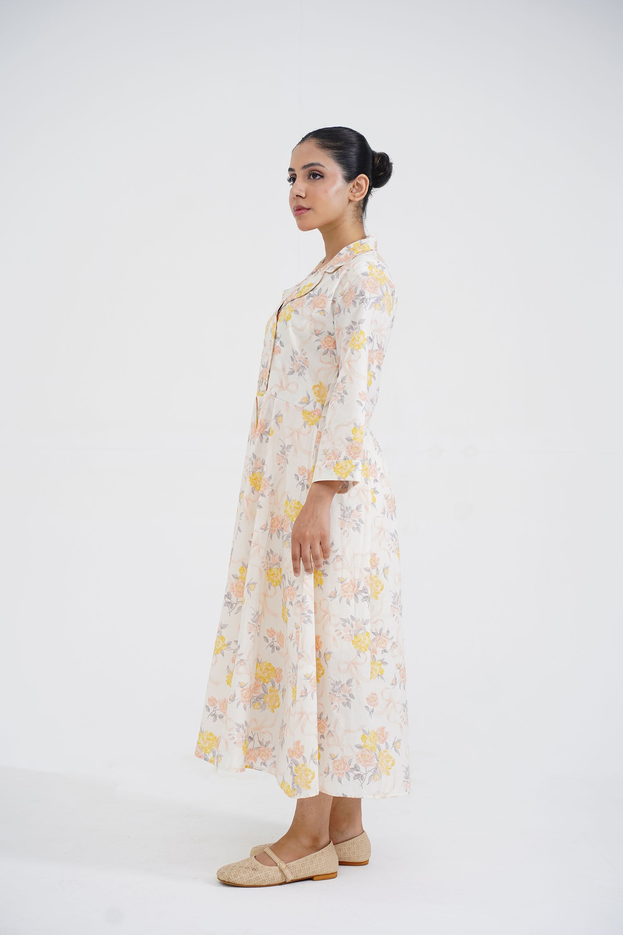 FLORAL CREAM TOP Reality