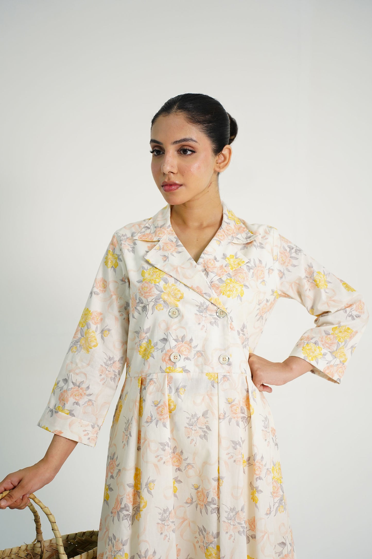 FLORAL CREAM TOP Reality