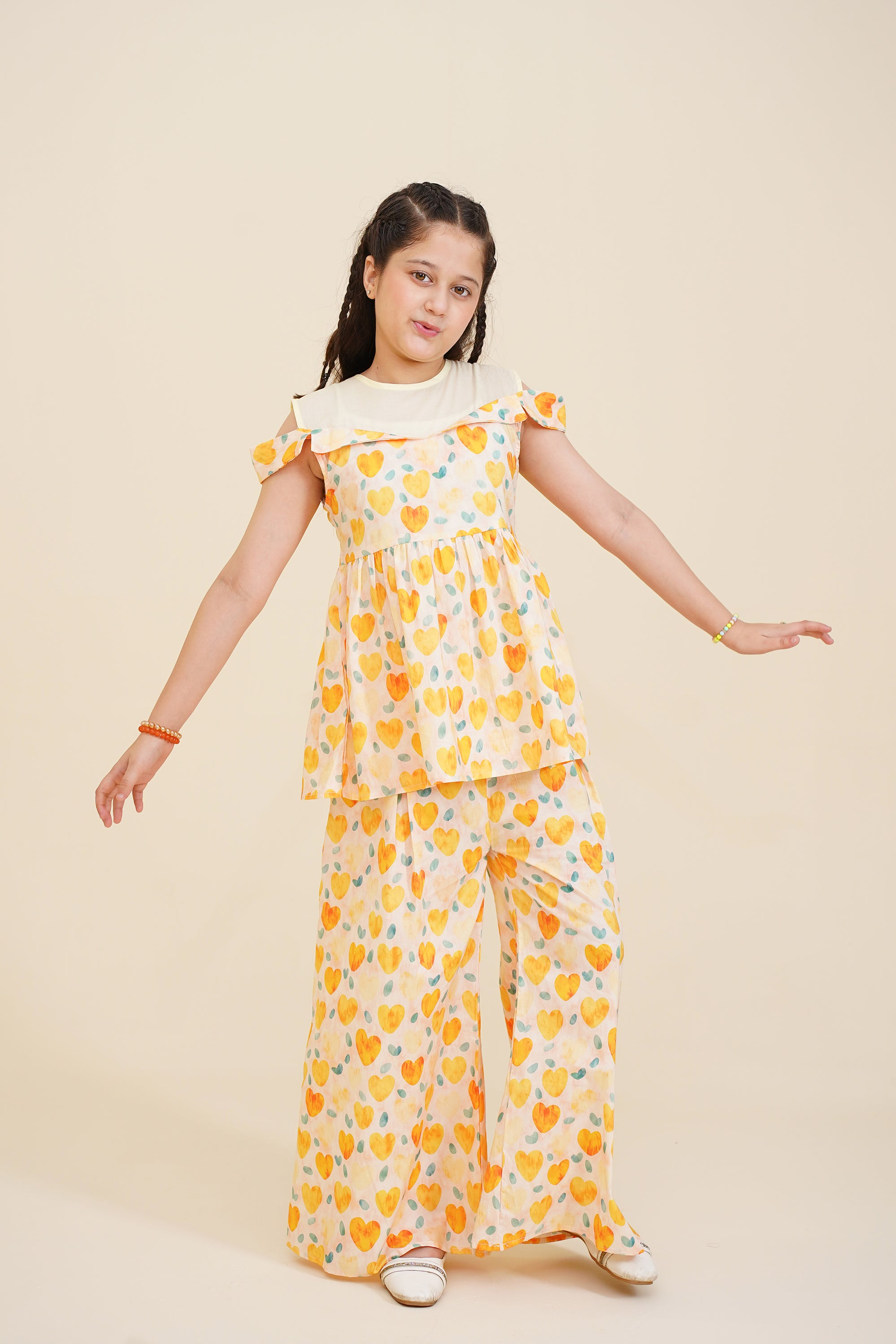 FLORAL MIST YELLOW SUIT Reality