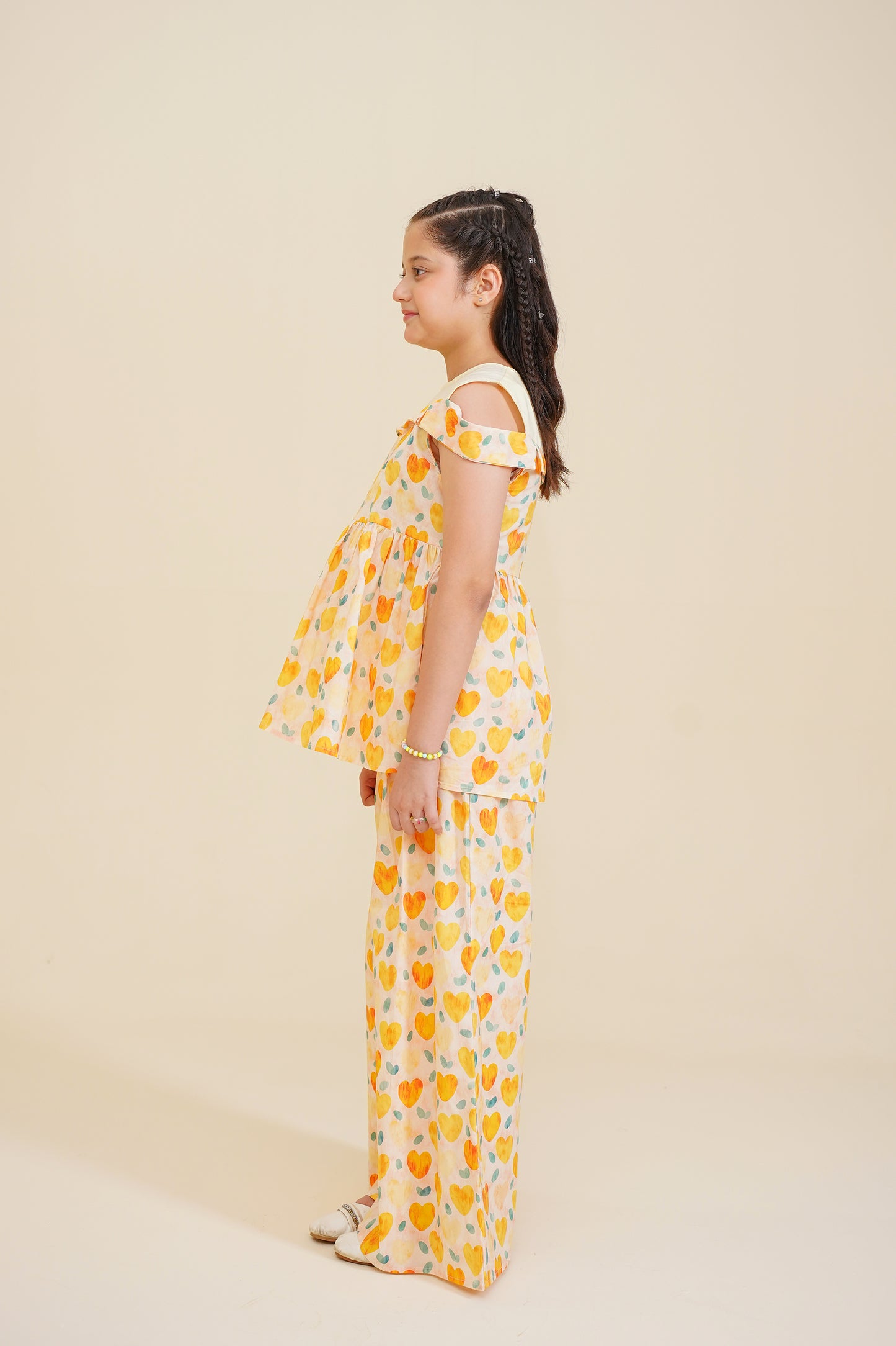 FLORAL MIST YELLOW SUIT Reality