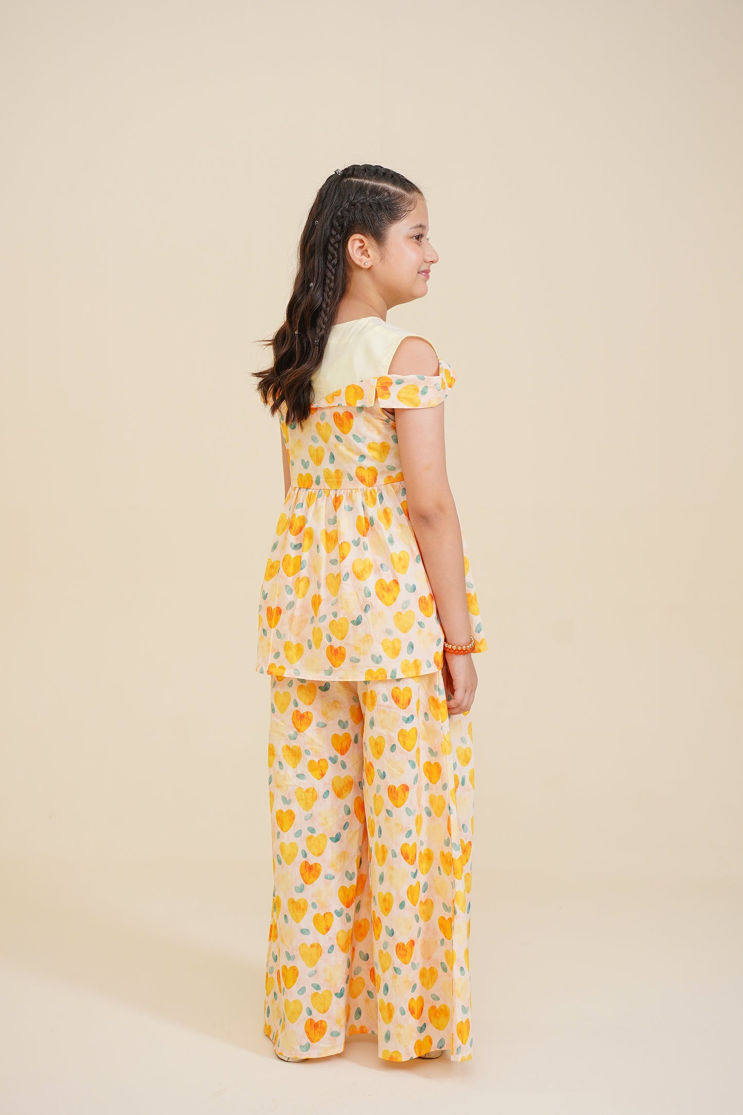FLORAL MIST YELLOW SUIT Reality