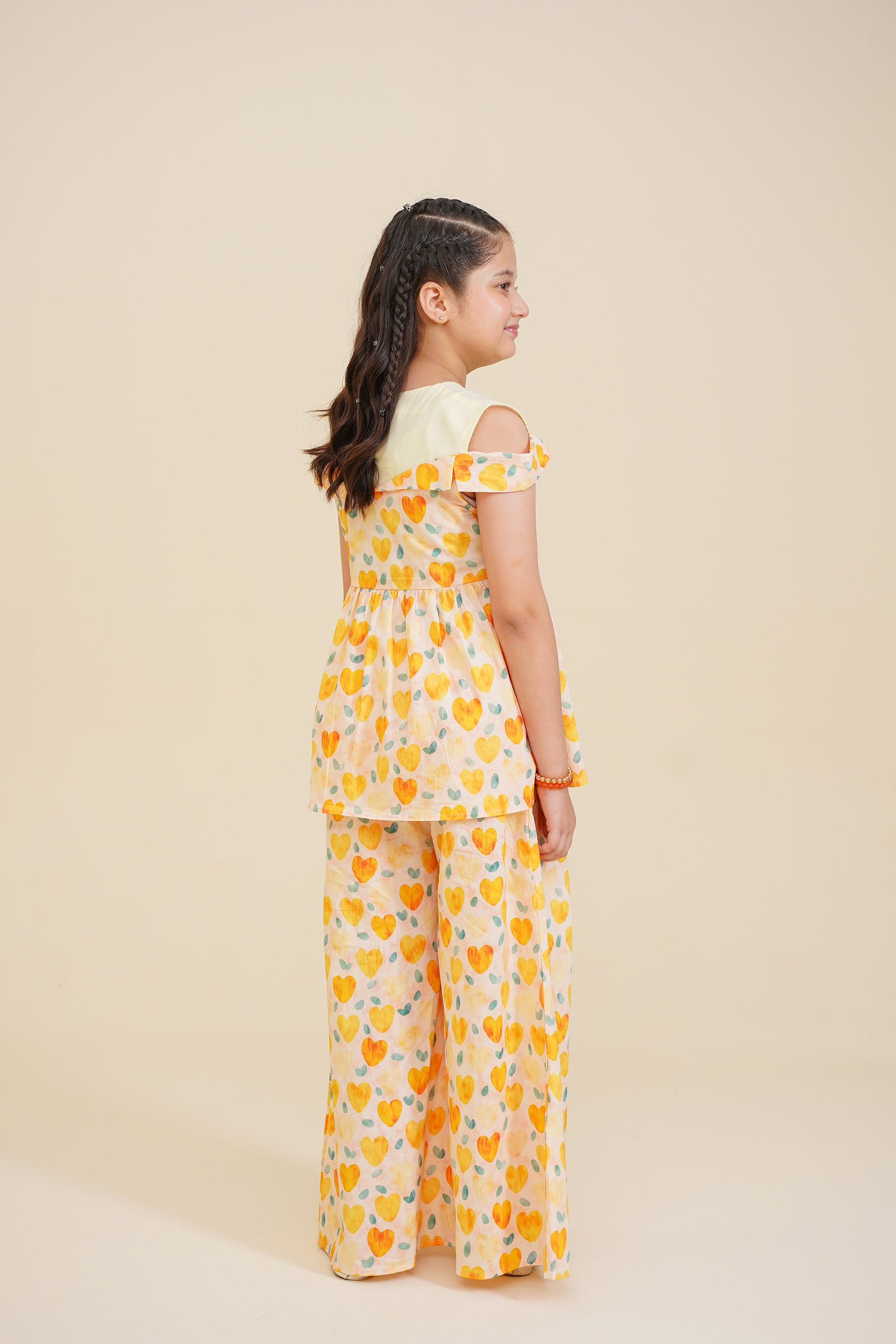 FLORAL MIST YELLOW SUIT Reality