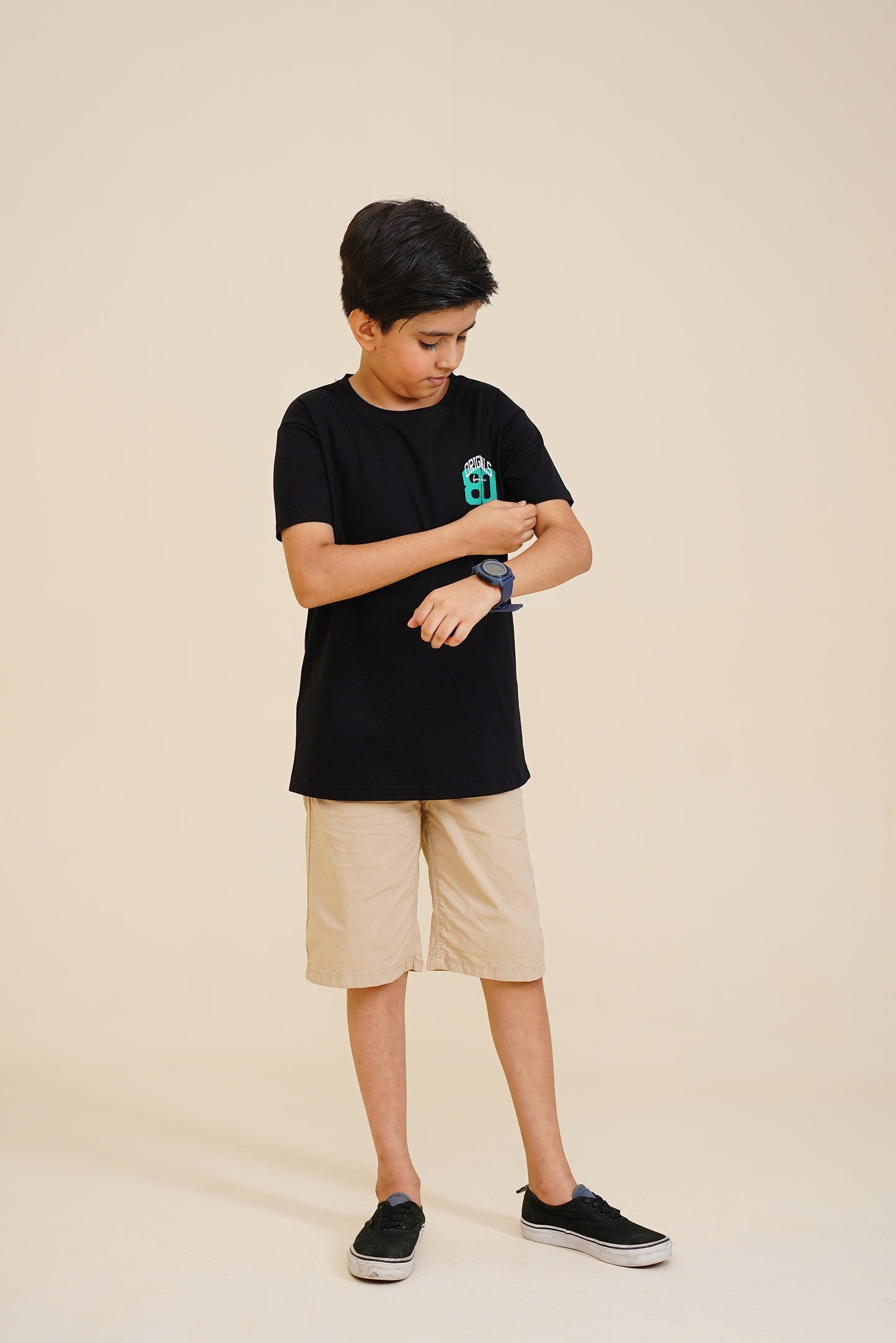 WORTHY GRAPHIC BLACK TEE Reality