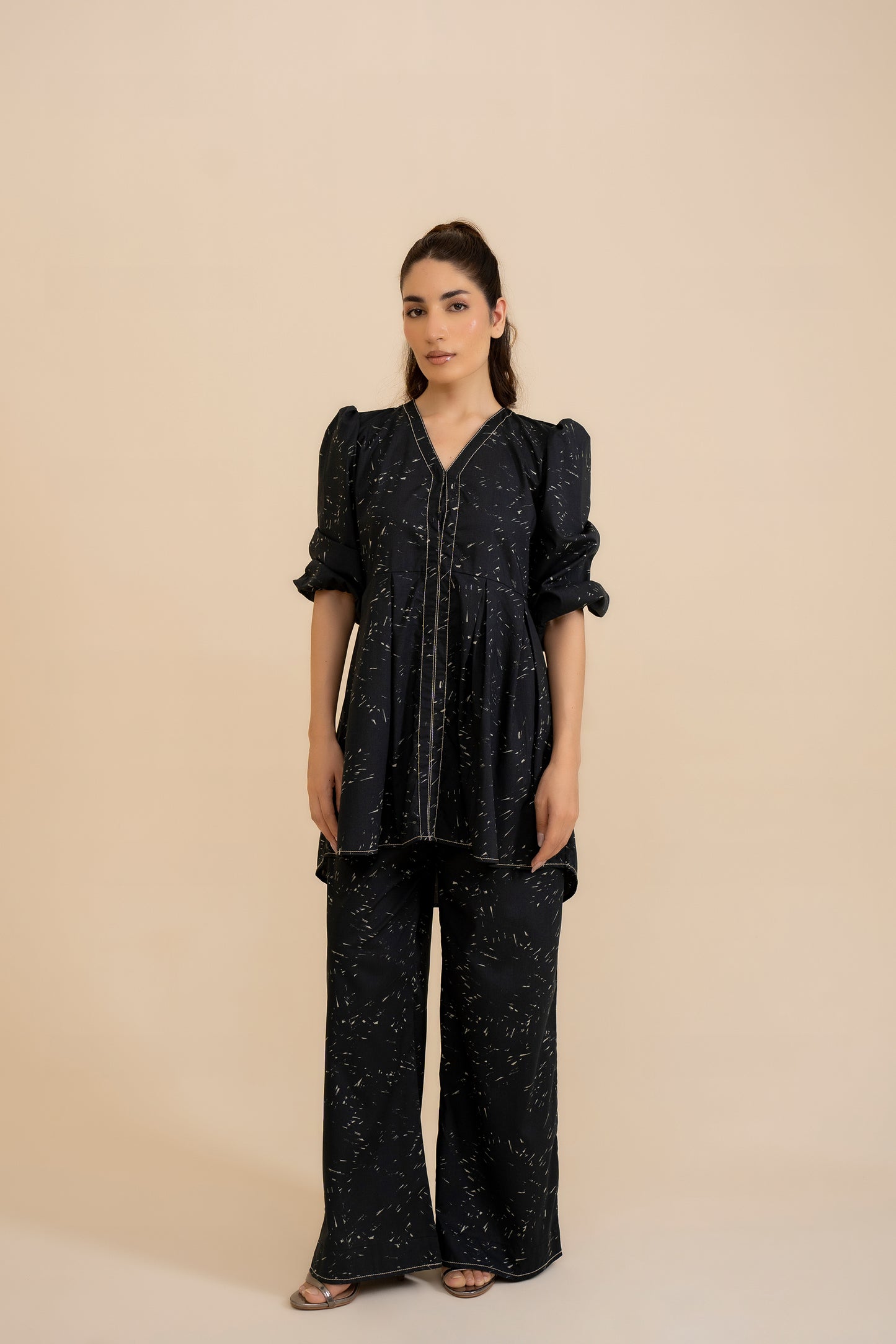 BLACK FLORAL FROCK Reality