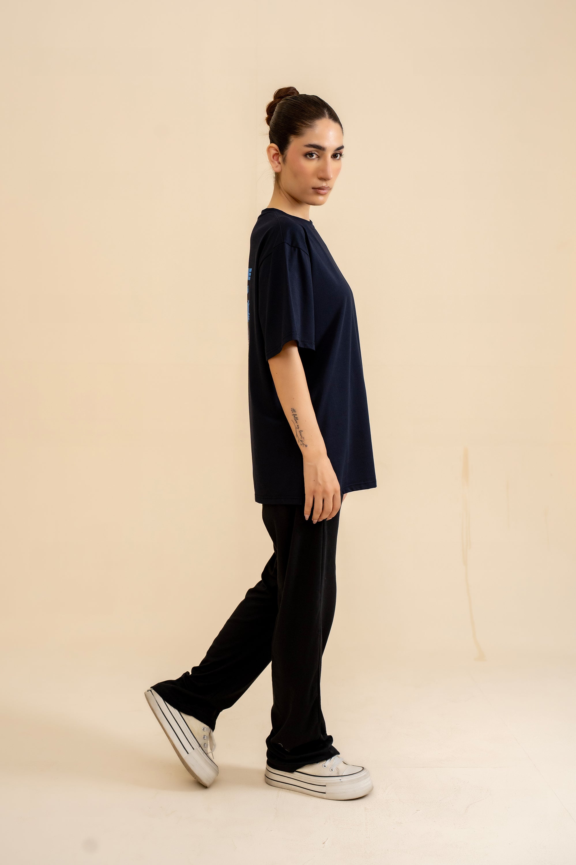 BALCK LYCRA JERSEY TEE Reality